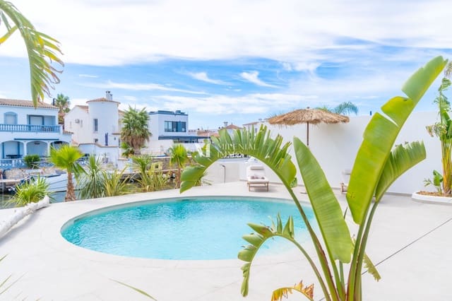 4 quarto Casa em Banda para venda em Empuriabrava, Castelló d'Empúries com piscina garagem - 1 890 000 € (Ref: 10034279)
