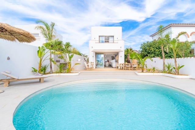 4 quarto Casa em Banda para venda em Empuriabrava, Castelló d'Empúries com piscina garagem - 1 890 000 € (Ref: 10034279)
