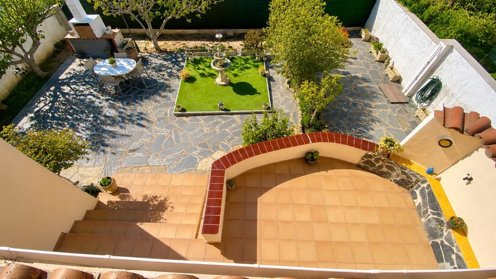 4 Zimmer Villa zu verkaufen in Roses mit Garage - 365.000 € (Ref: 10041614)
