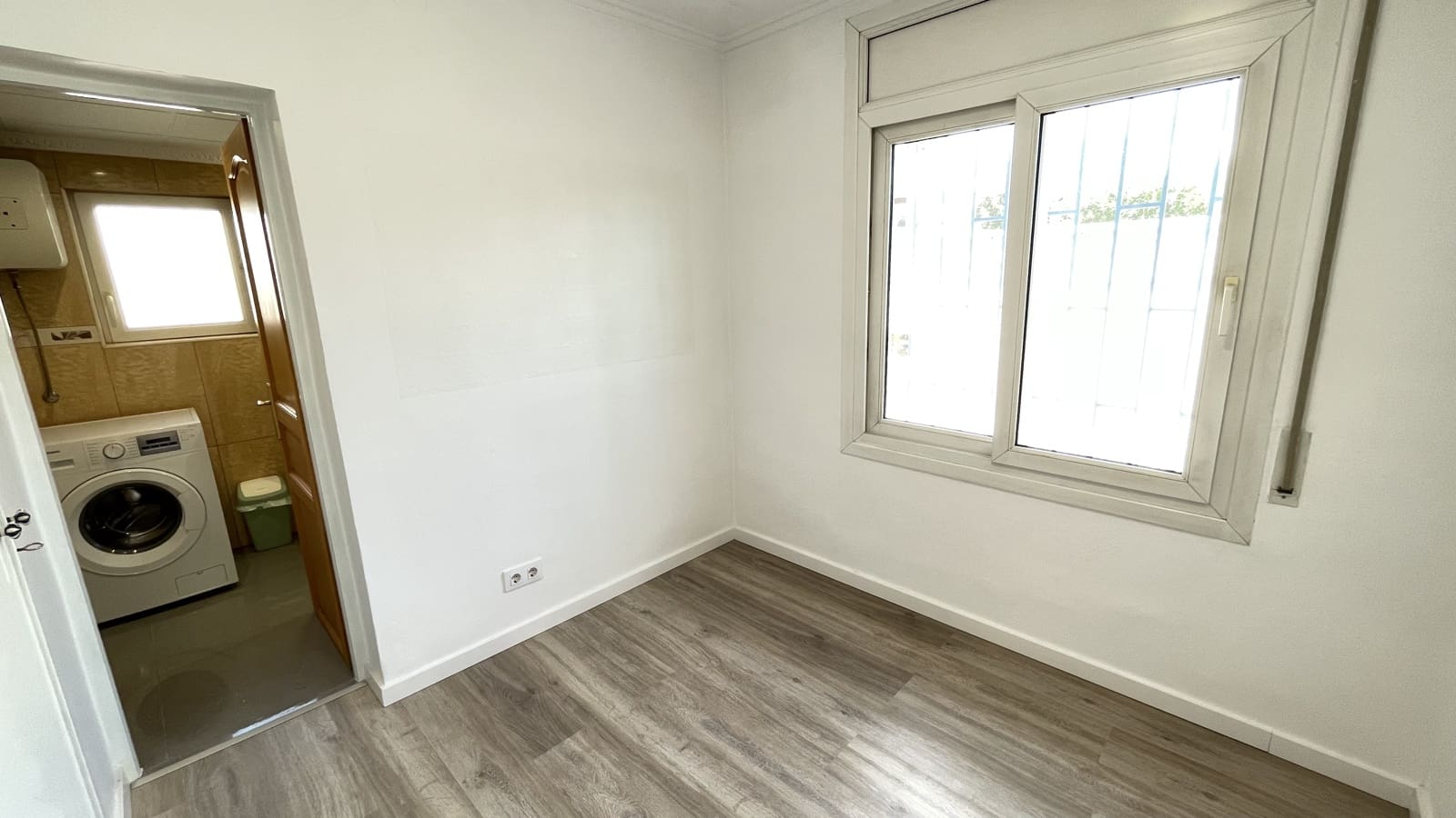 4 Zimmer Villa zu verkaufen in Roses mit Garage - 365.000 € (Ref: 10041614)