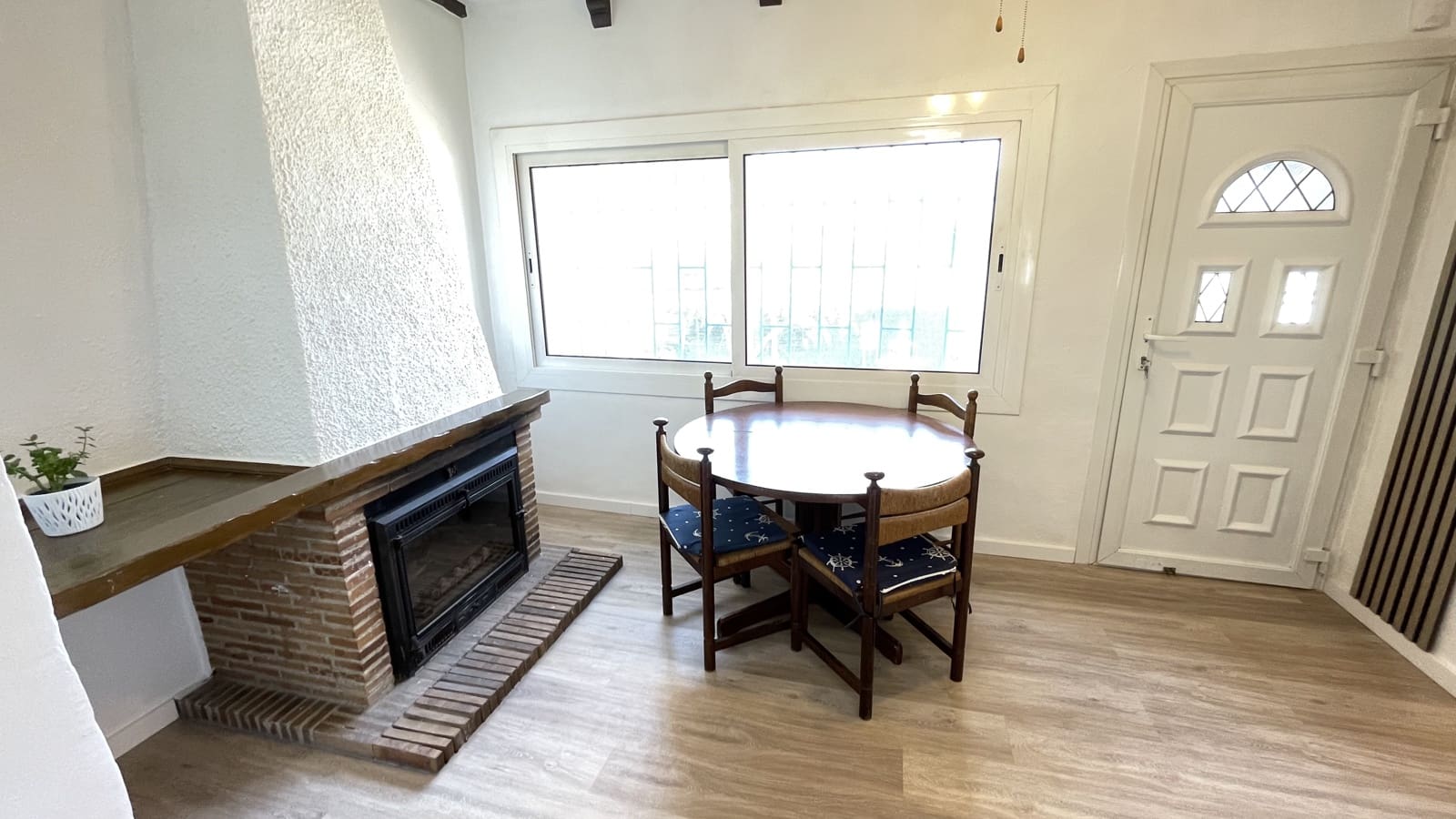 4 Zimmer Villa zu verkaufen in Roses mit Garage - 365.000 € (Ref: 10041614)