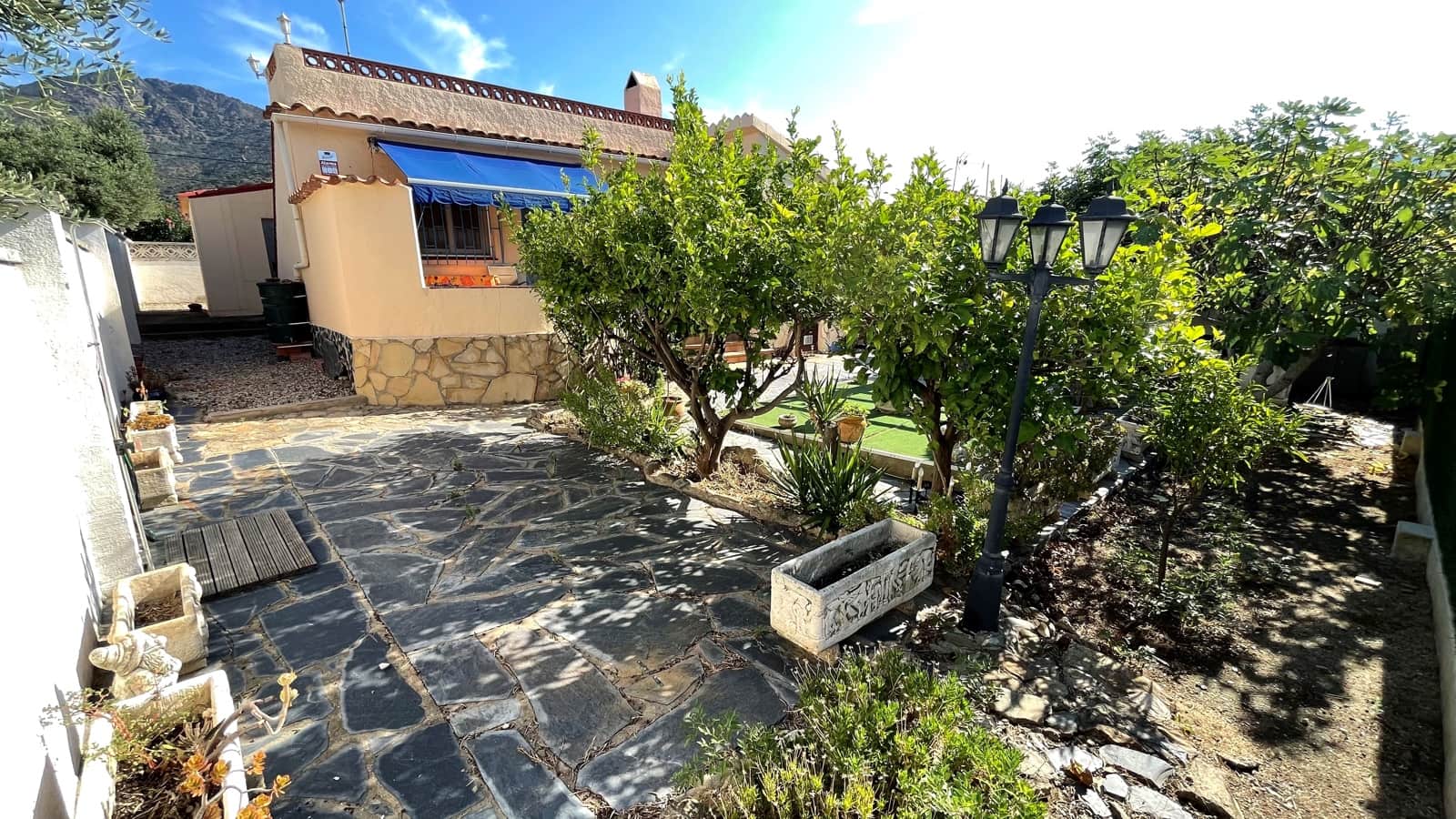 4 Zimmer Villa zu verkaufen in Roses mit Garage - 365.000 € (Ref: 10041614)