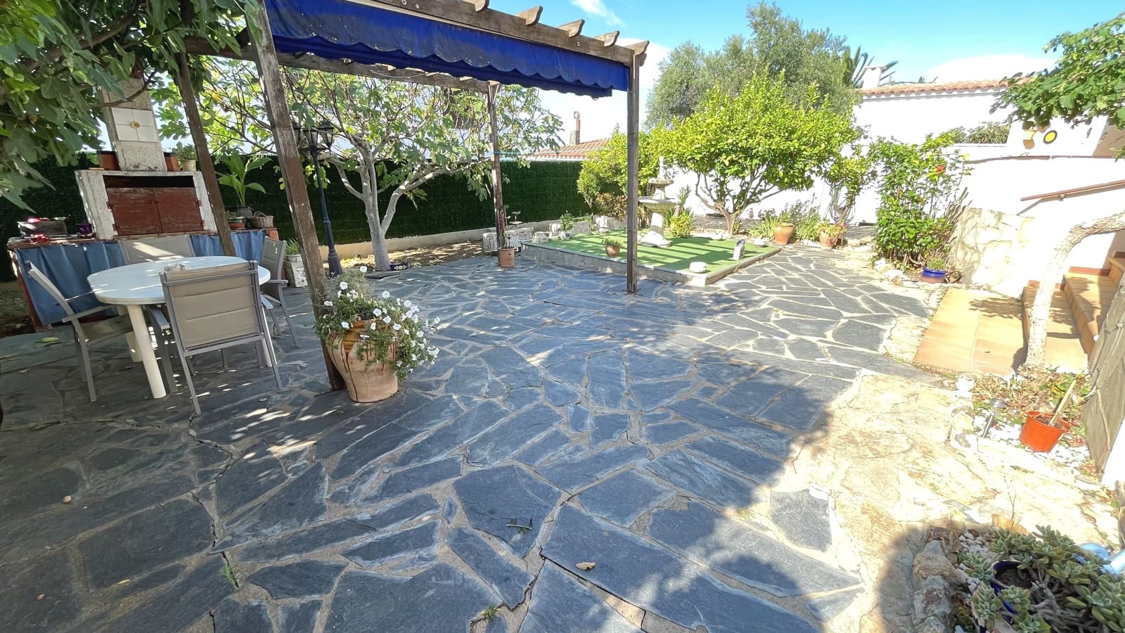 4 Zimmer Villa zu verkaufen in Roses mit Garage - 365.000 € (Ref: 10041614)