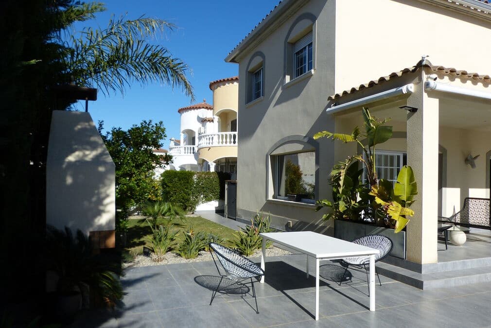 4 camera da letto Casa in vendita in Empuriabrava con piscina garage - 1.200.000 € (Rif: 10042334)