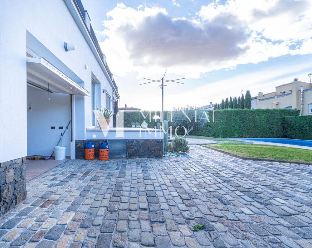 5 sovrum Hus till salu i Castello d'Empuries med pool garage - 790 000 € (Ref: 10042335)
