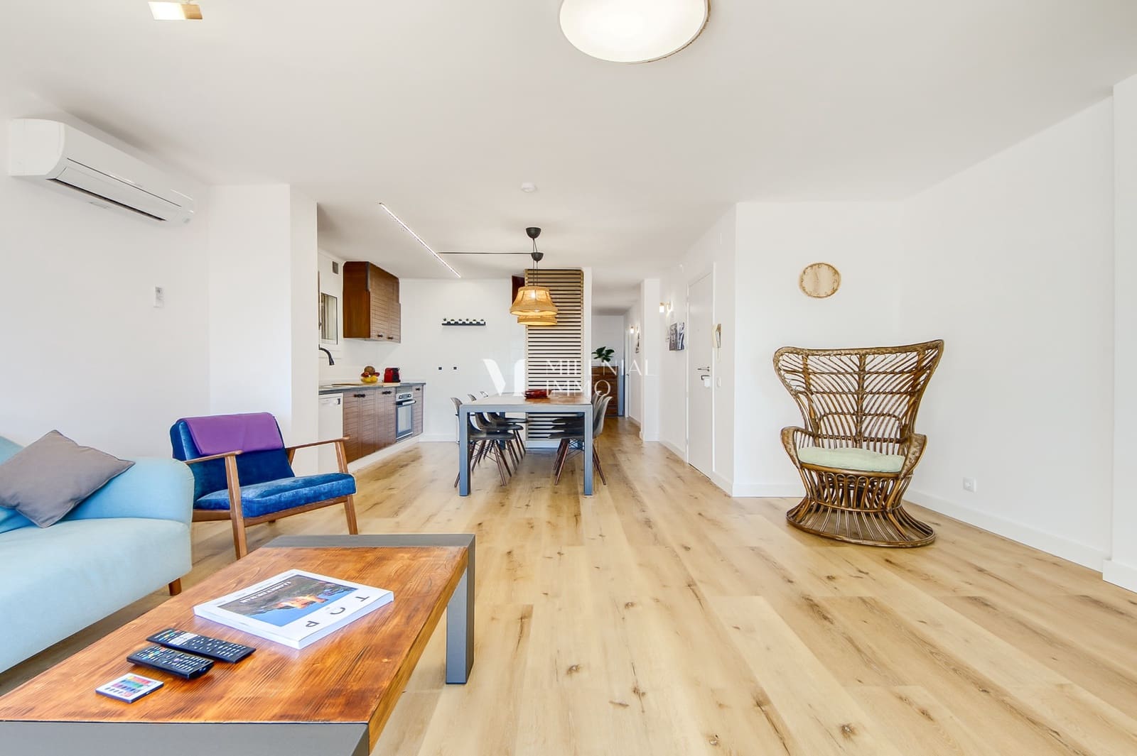 3 bedroom Apartment for sale in Roses with pool garage - € 575,000 (Ref: 10043459)