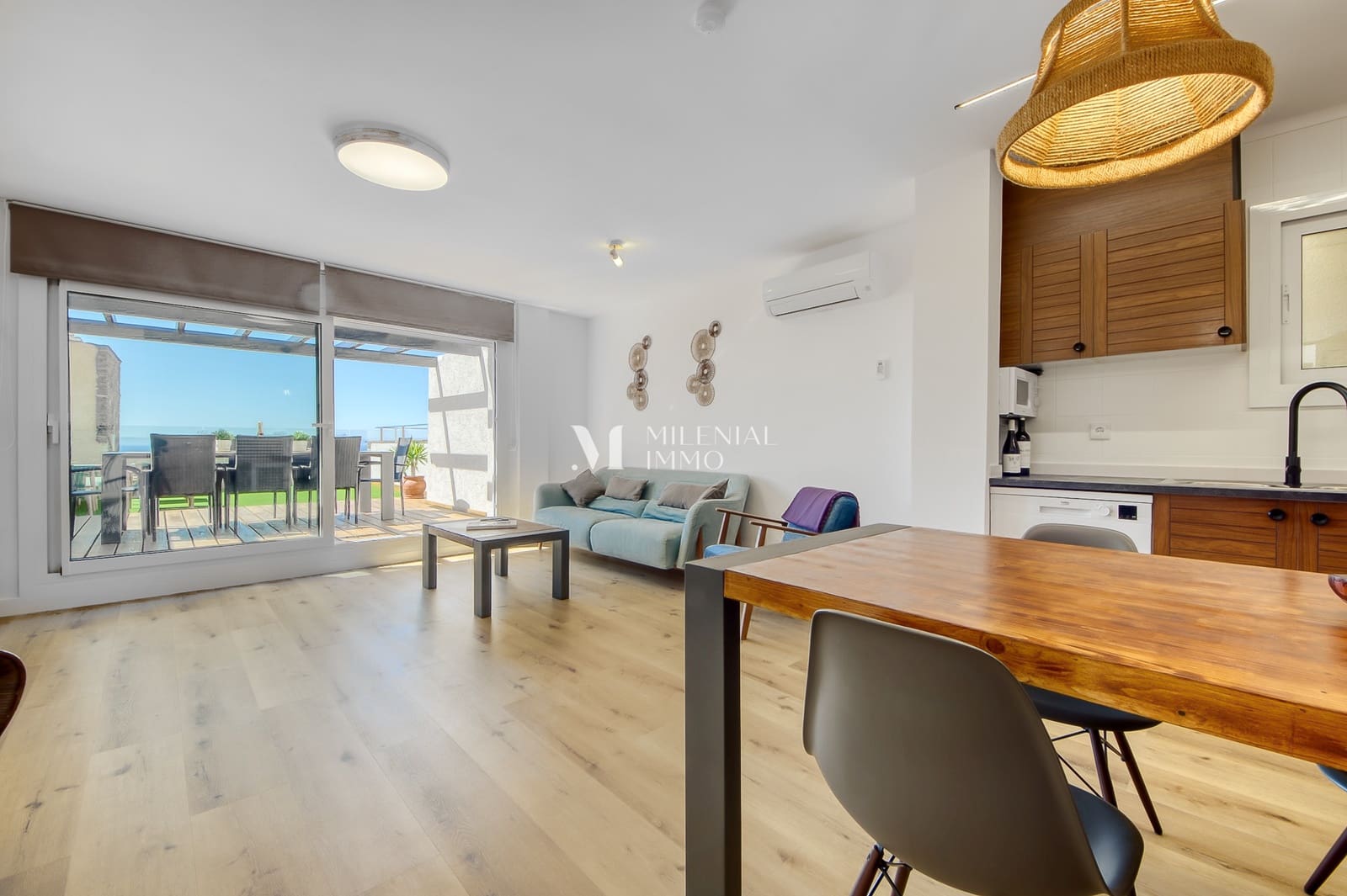 3 bedroom Apartment for sale in Roses with pool garage - € 575,000 (Ref: 10043459)
