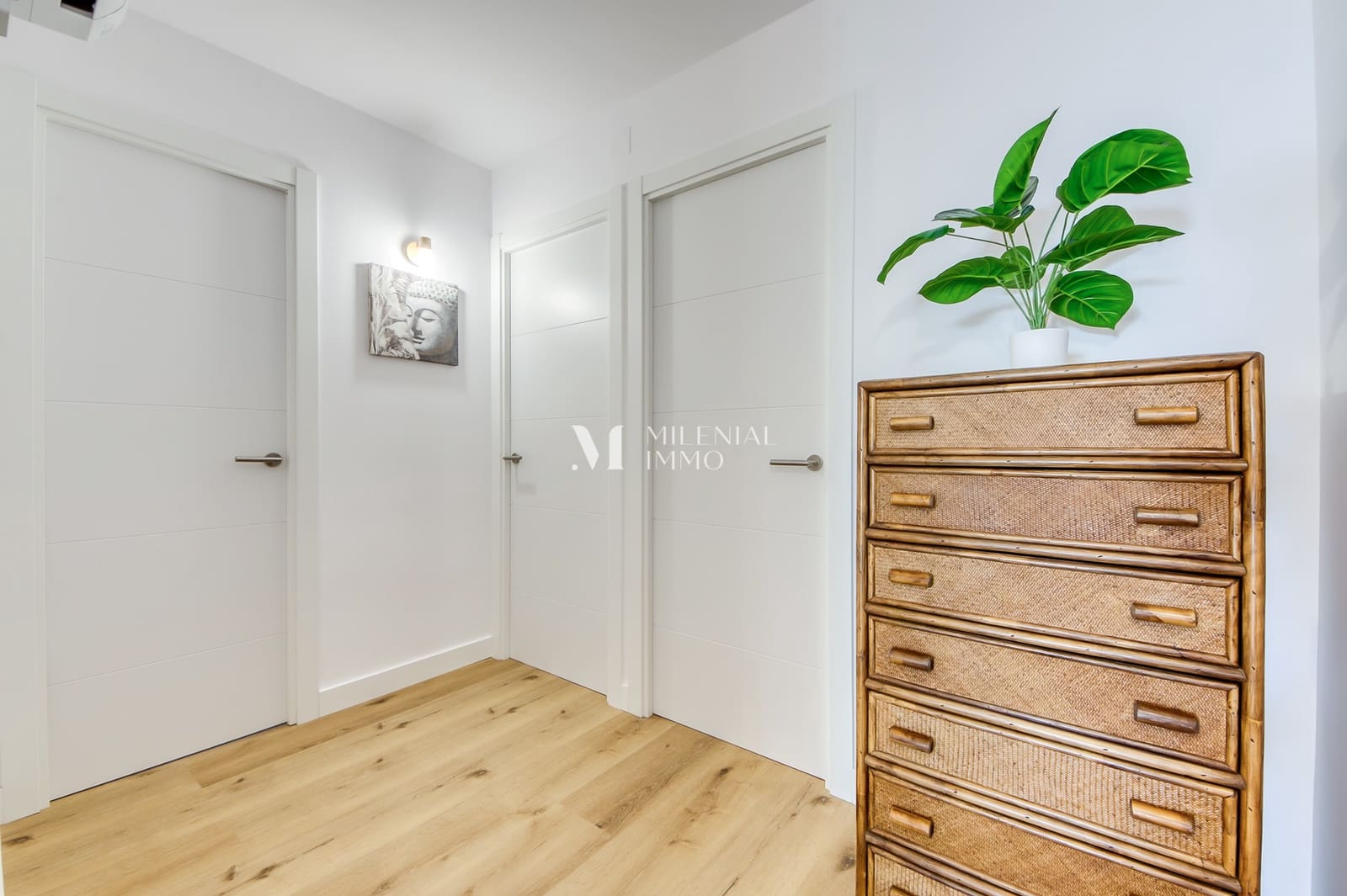 3 bedroom Apartment for sale in Roses with pool garage - € 575,000 (Ref: 10043459)