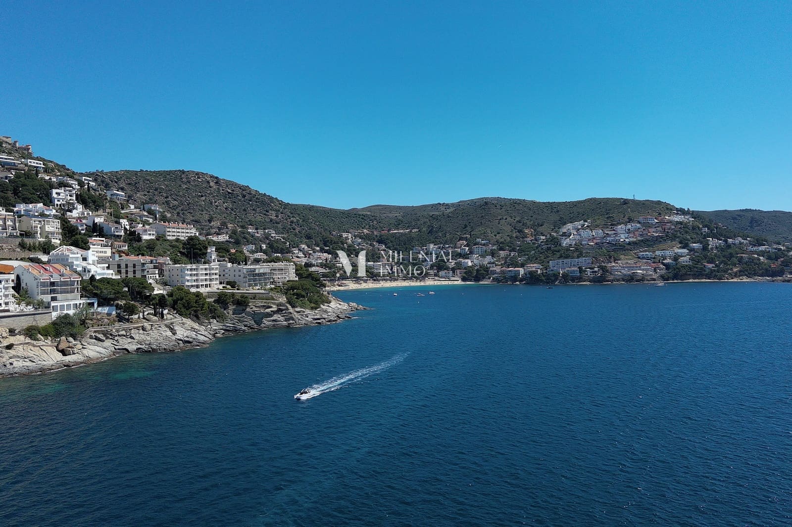 3 bedroom Apartment for sale in Roses with pool garage - € 575,000 (Ref: 10043459)