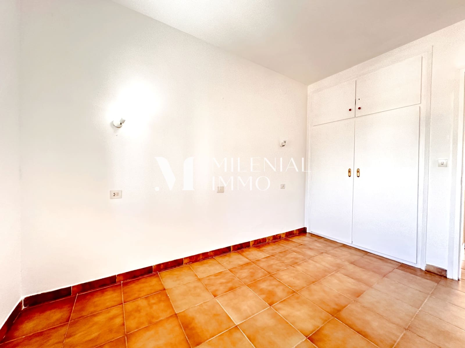 1 soverom Leilighet til salgs i Roses med garasje - € 157 500 (Ref: 10045836)