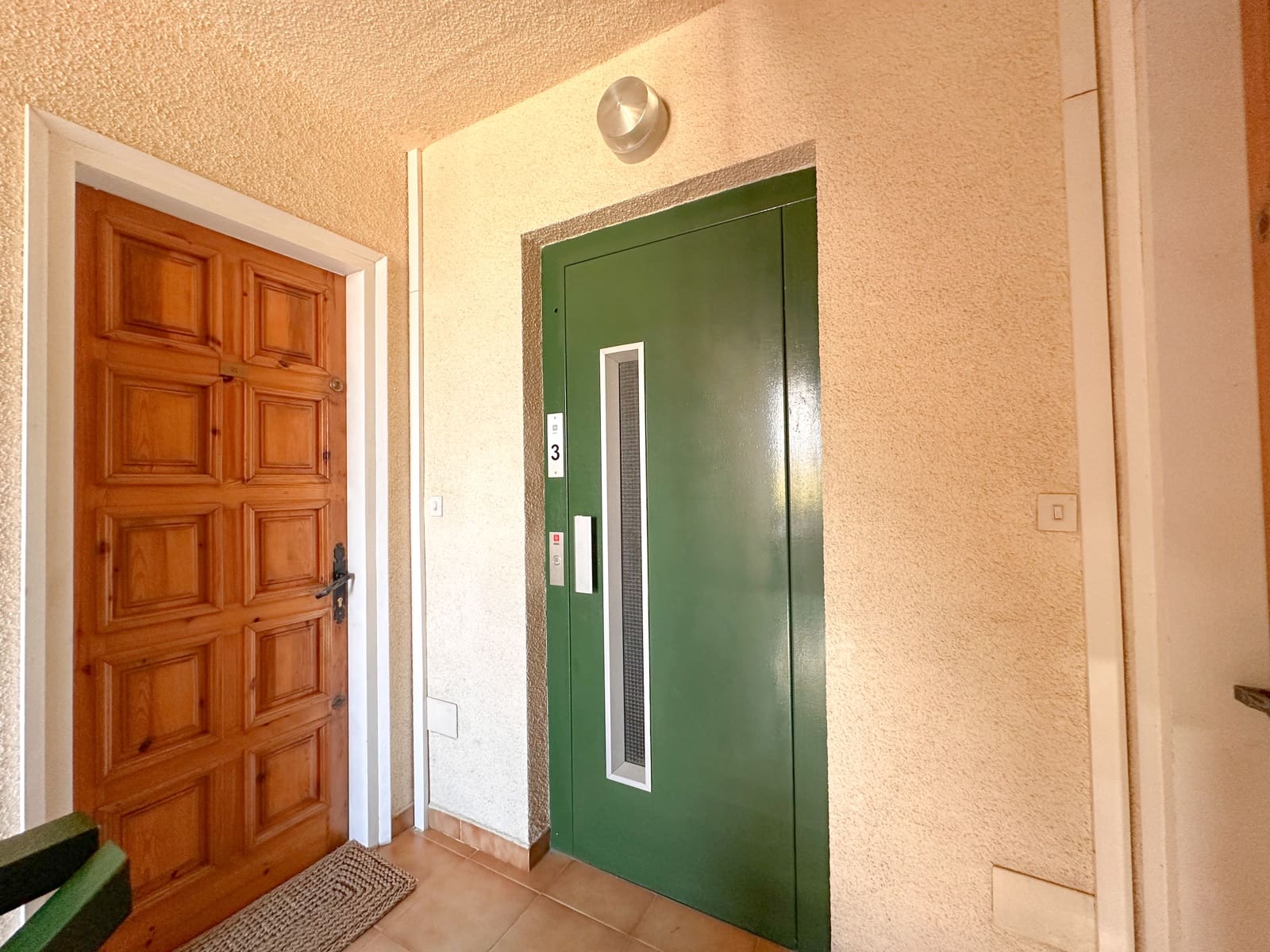 1 soverom Leilighet til salgs i Roses med garasje - € 157 500 (Ref: 10045836)