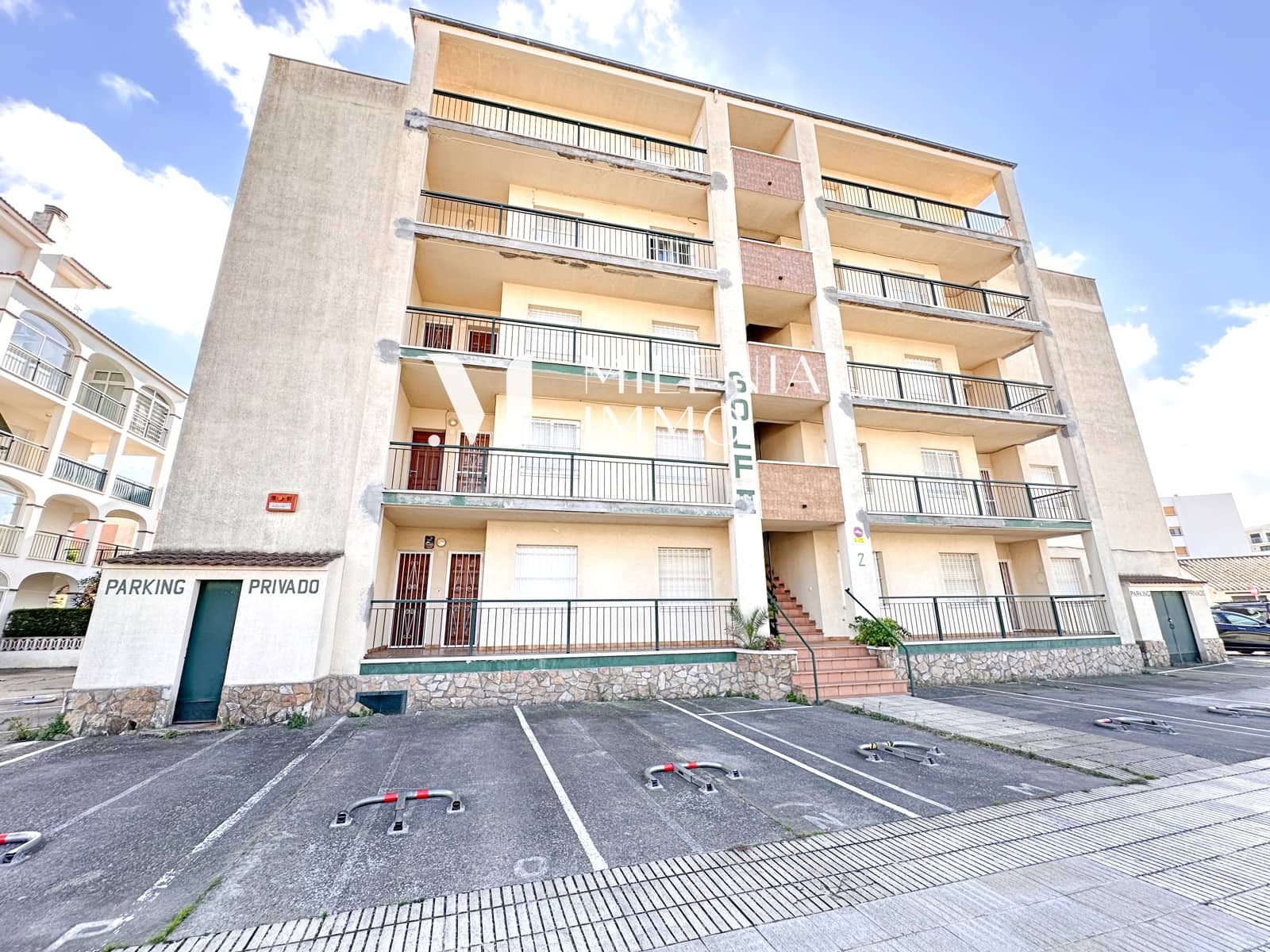 1 soverom Leilighet til salgs i Roses med garasje - € 157 500 (Ref: 10045836)