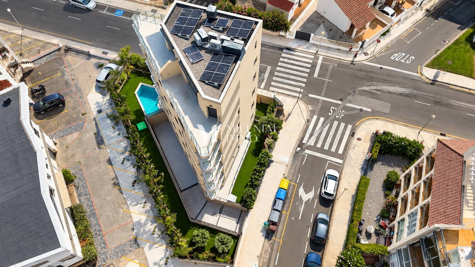 2 bedroom Apartment for sale in Roses with garage - € 625,000 (Ref: 10045837)