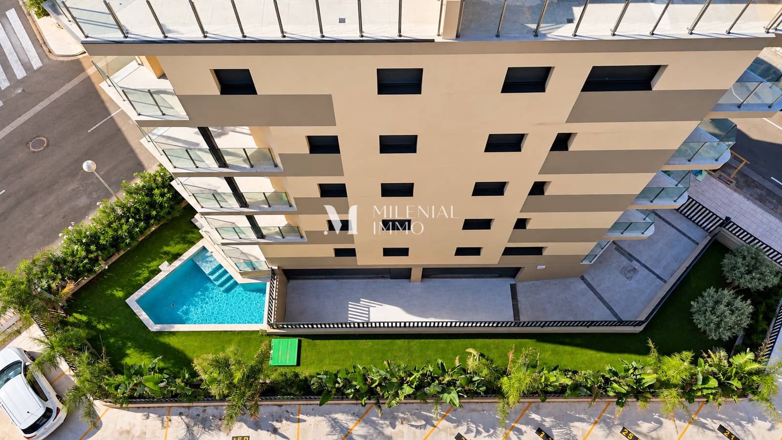 2 bedroom Apartment for sale in Roses with garage - € 625,000 (Ref: 10045837)