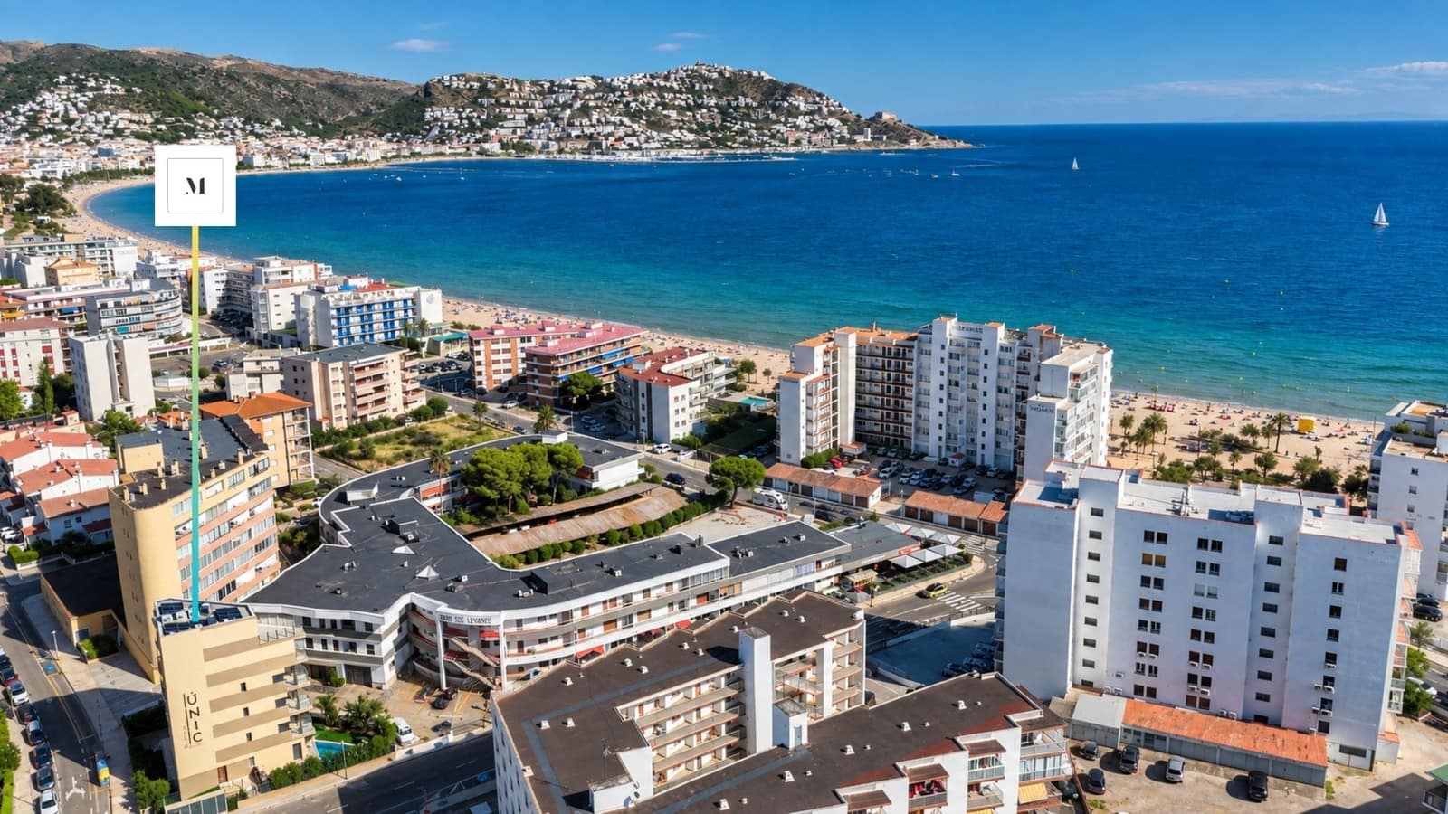 2 bedroom Apartment for sale in Roses with garage - € 625,000 (Ref: 10045837)
