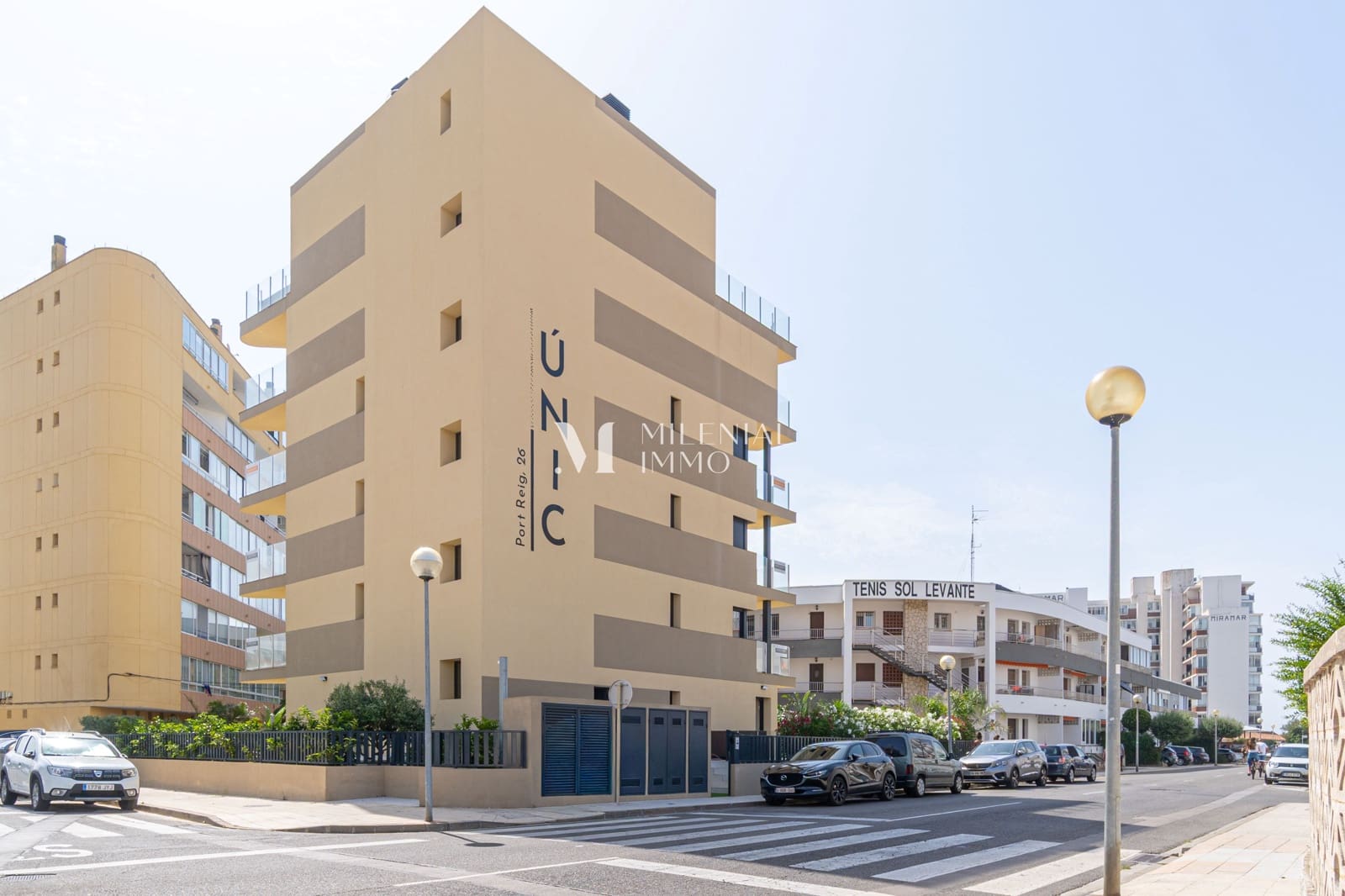 2 bedroom Apartment for sale in Roses with garage - € 625,000 (Ref: 10045837)