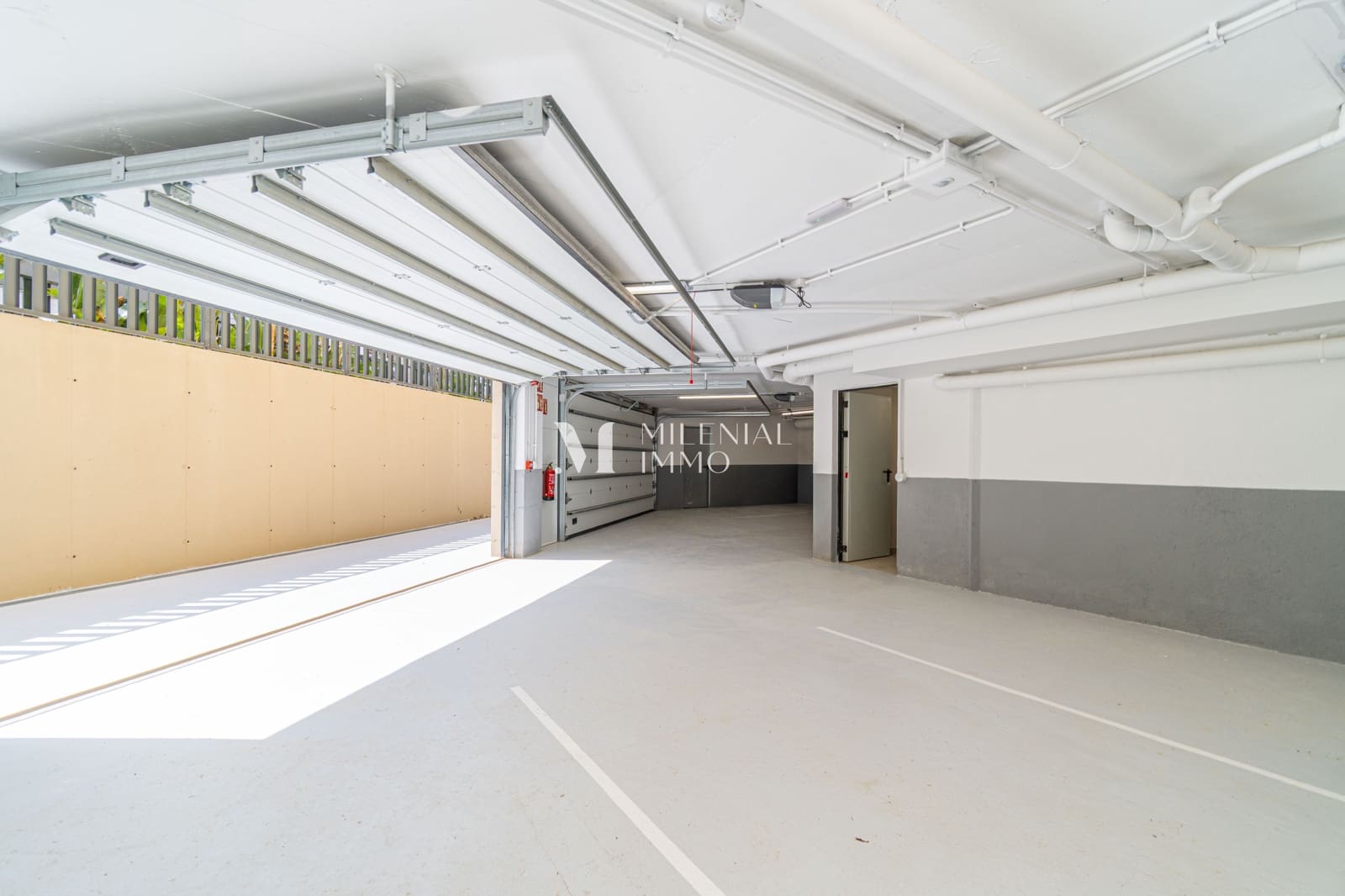 2 bedroom Apartment for sale in Roses with garage - € 625,000 (Ref: 10045837)