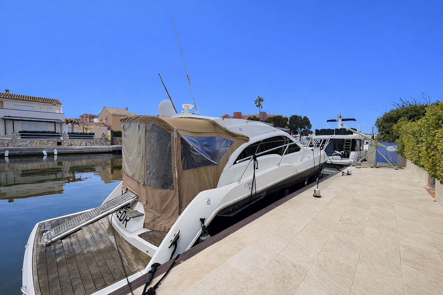 Chalet de 4 habitaciones en Roses en venta con piscina garaje - 1.250.000 € (Ref: 10086758)