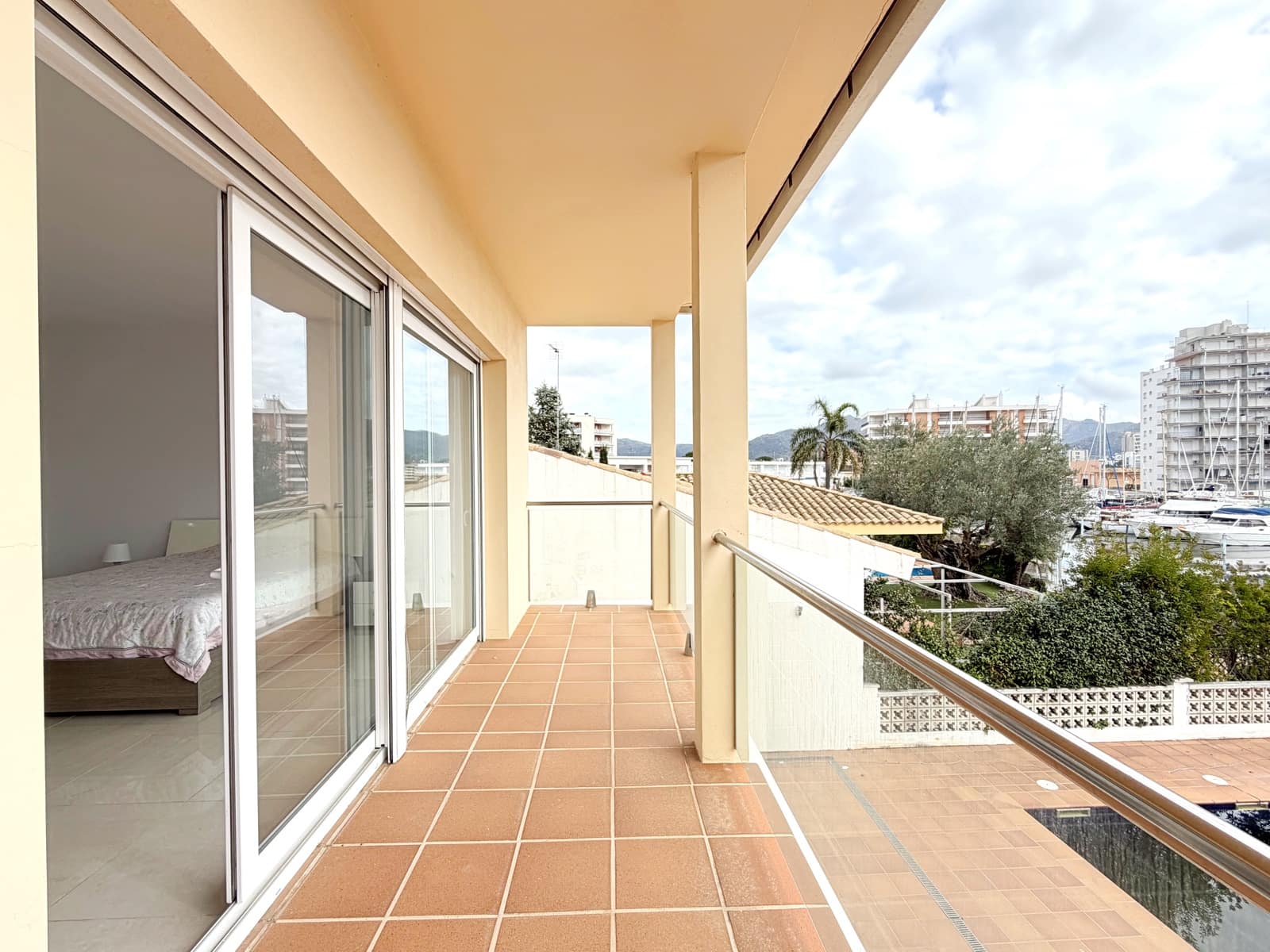 Chalet de 4 habitaciones en Roses en venta con piscina garaje - 1.250.000 € (Ref: 10086758)