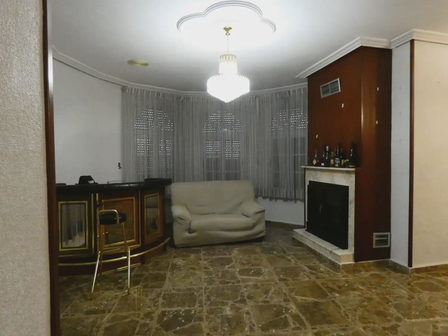 Chalet de 4 habitaciones en Avileses en venta con garaje - 249.900 € (Ref: 10039910)