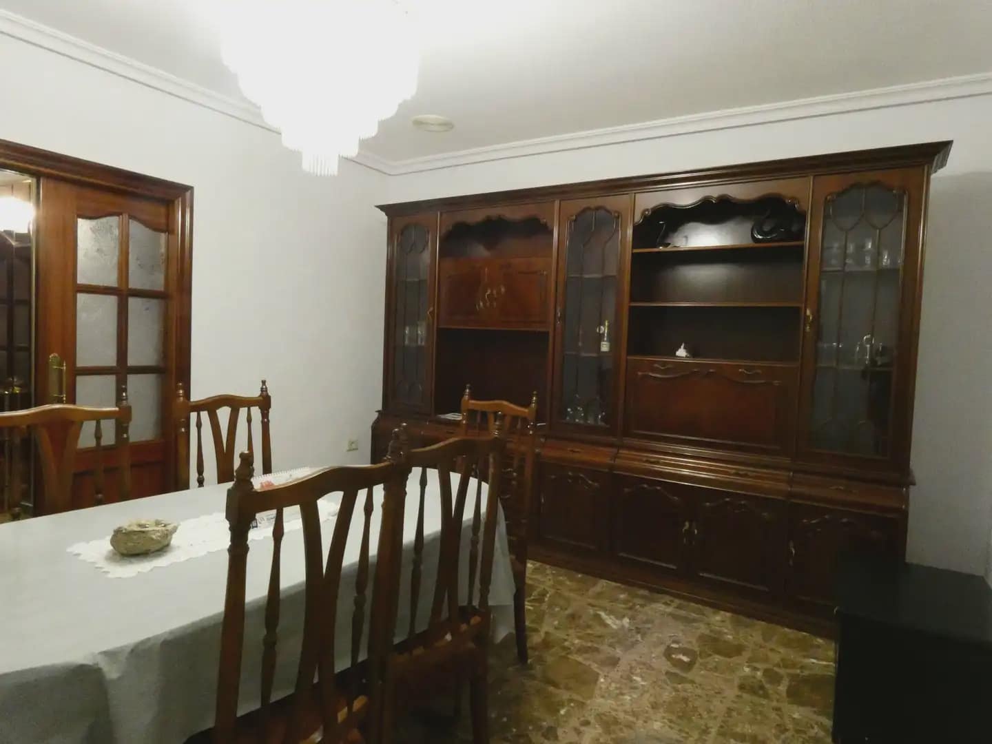 Chalet de 4 habitaciones en Avileses en venta con garaje - 249.900 € (Ref: 10039910)