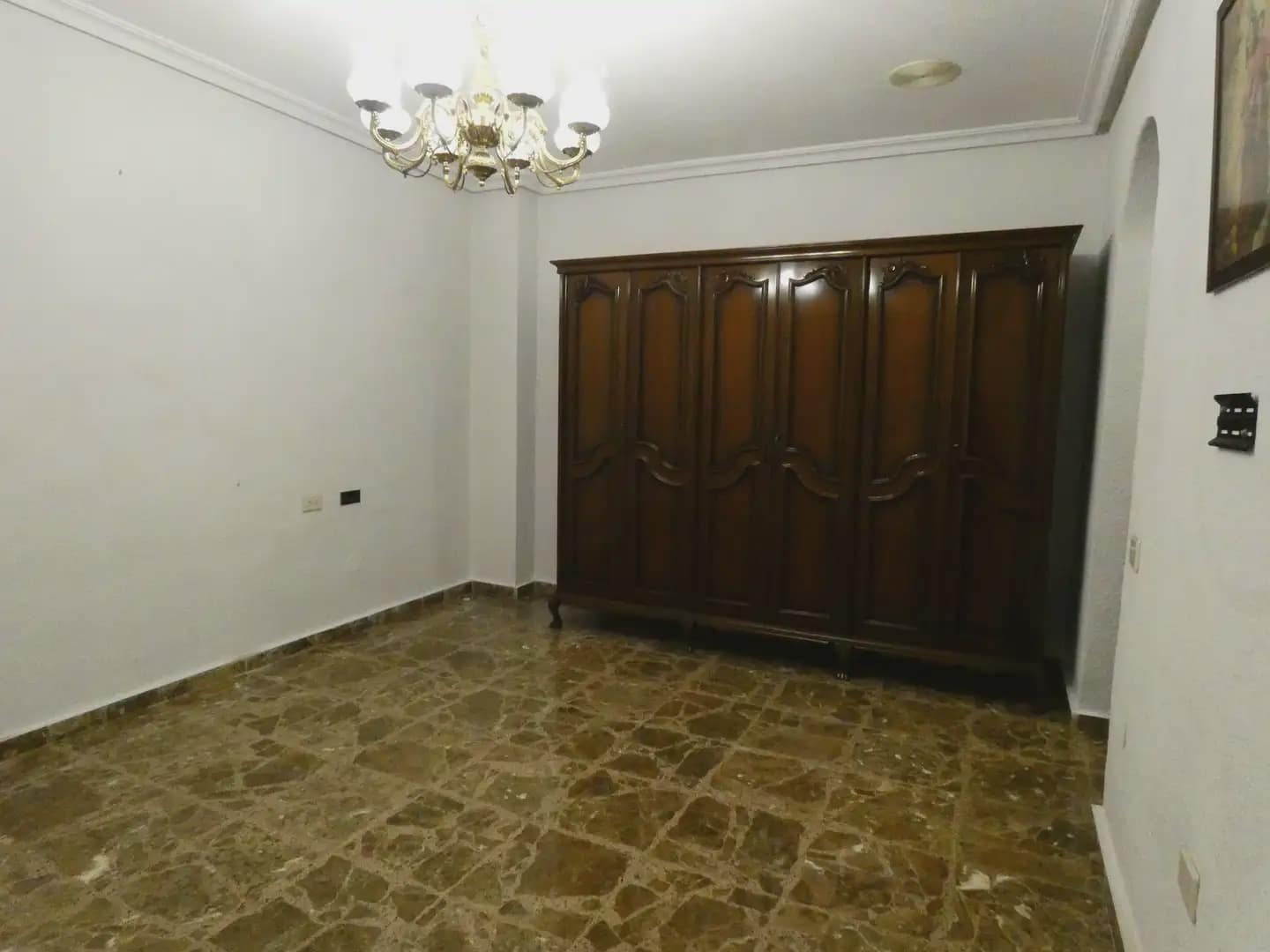 Chalet de 4 habitaciones en Avileses en venta con garaje - 249.900 € (Ref: 10039910)