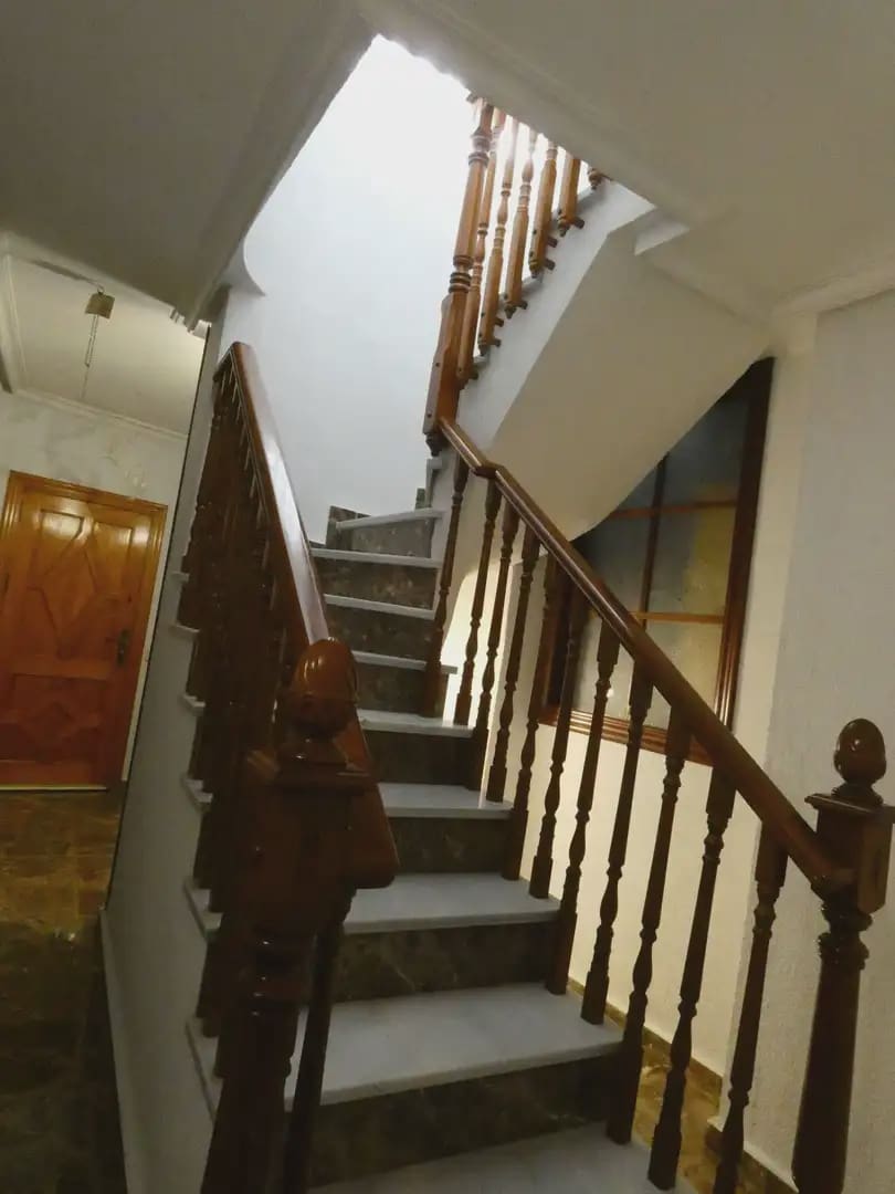Chalet de 4 habitaciones en Avileses en venta con garaje - 249.900 € (Ref: 10039910)