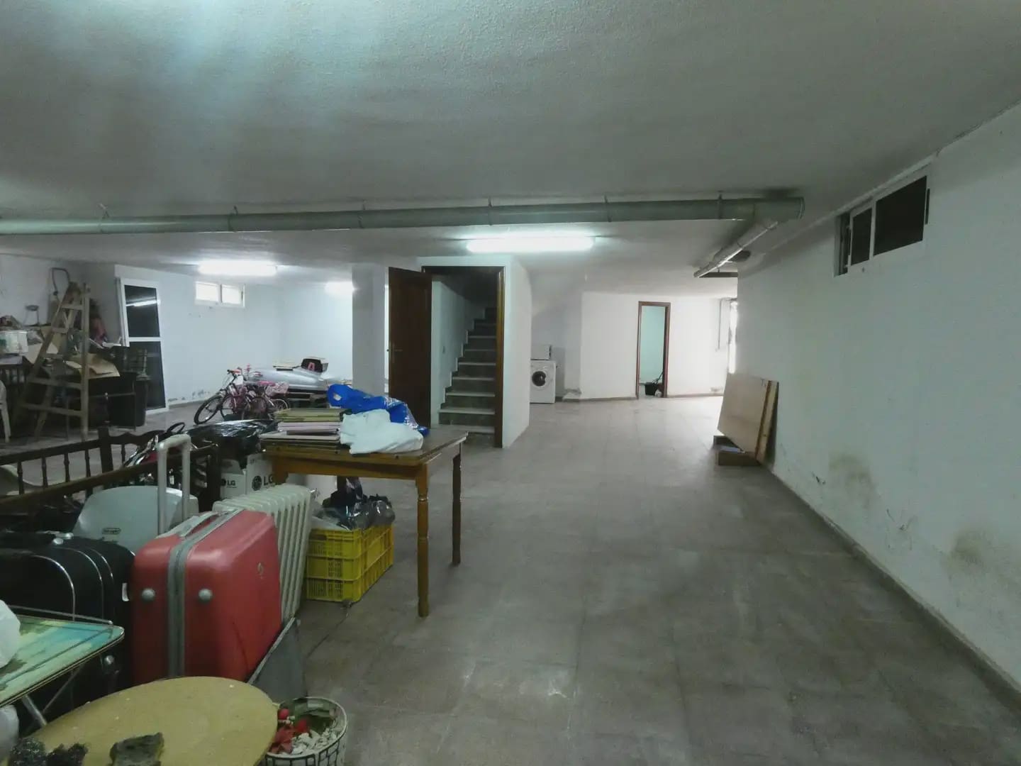 Chalet de 4 habitaciones en Avileses en venta con garaje - 249.900 € (Ref: 10039910)
