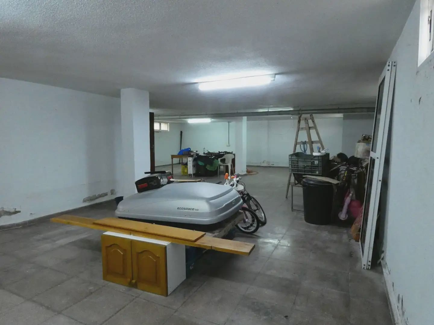 Chalet de 4 habitaciones en Avileses en venta con garaje - 249.900 € (Ref: 10039910)
