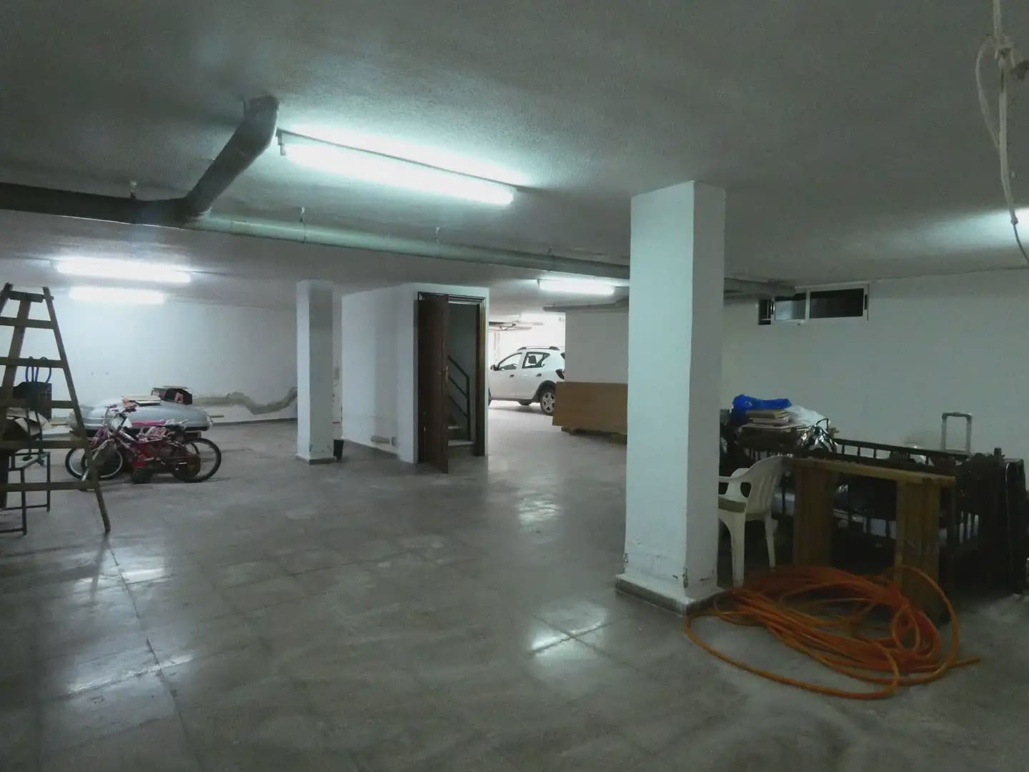 Chalet de 4 habitaciones en Avileses en venta con garaje - 249.900 € (Ref: 10039910)