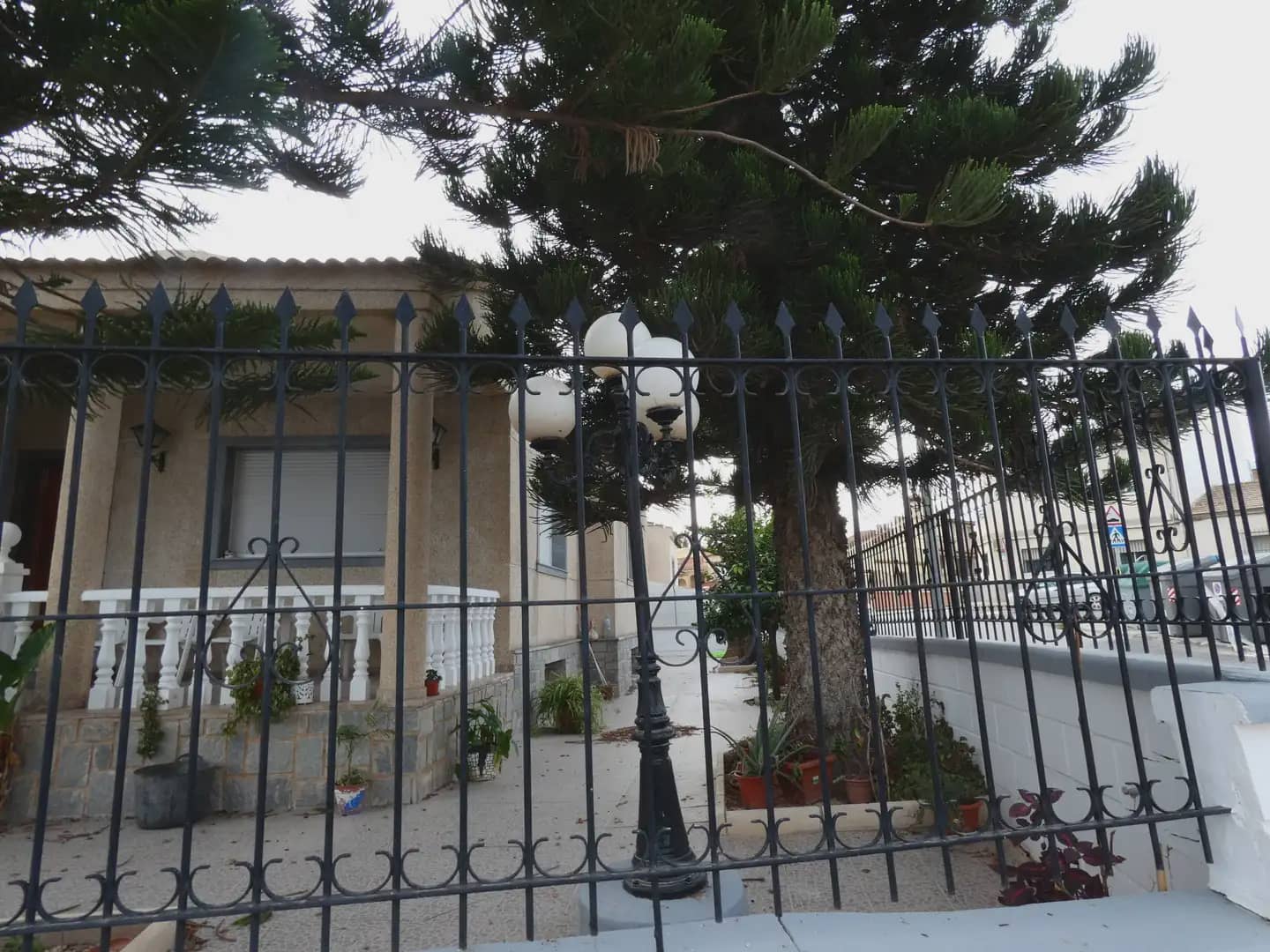 Chalet de 4 habitaciones en Avileses en venta con garaje - 249.900 € (Ref: 10039910)