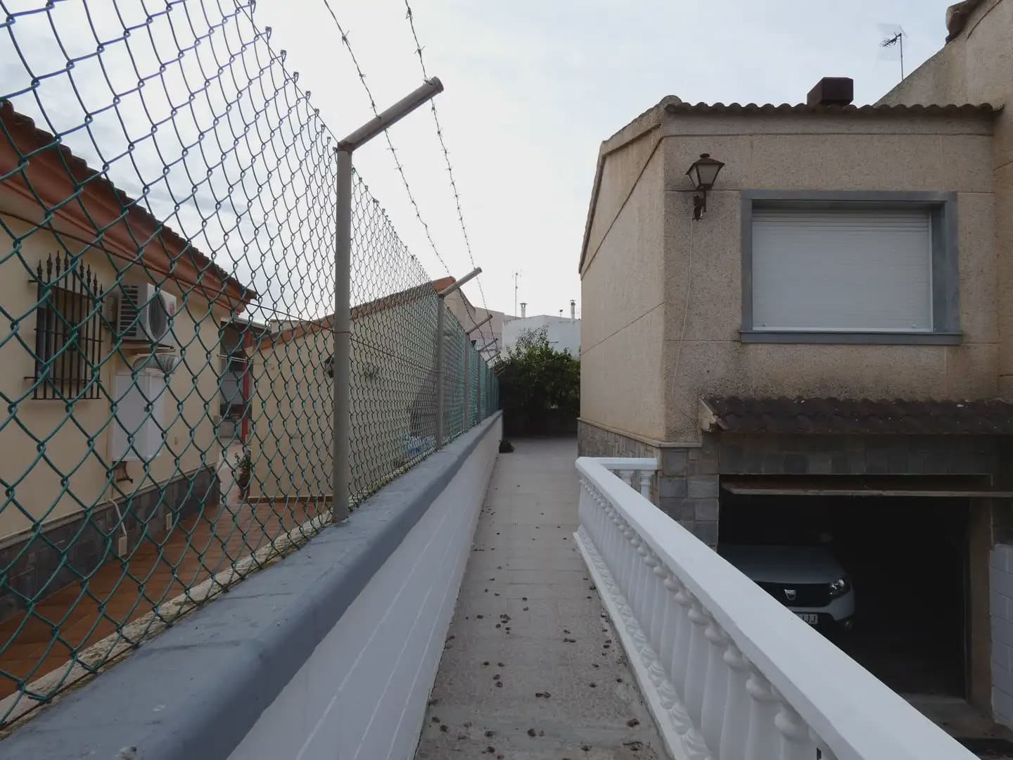 Chalet de 4 habitaciones en Avileses en venta con garaje - 249.900 € (Ref: 10039910)