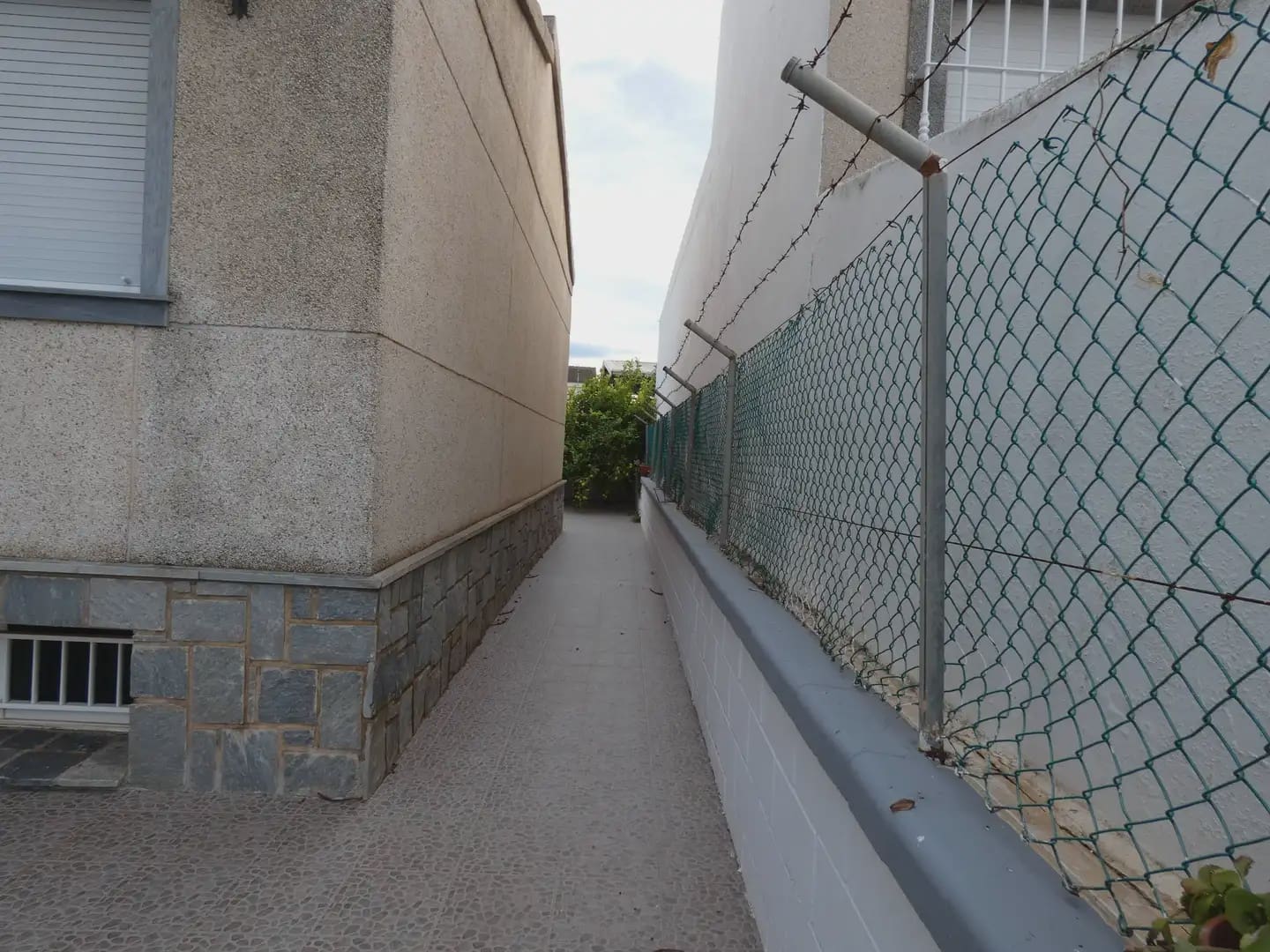 Chalet de 4 habitaciones en Avileses en venta con garaje - 249.900 € (Ref: 10039910)