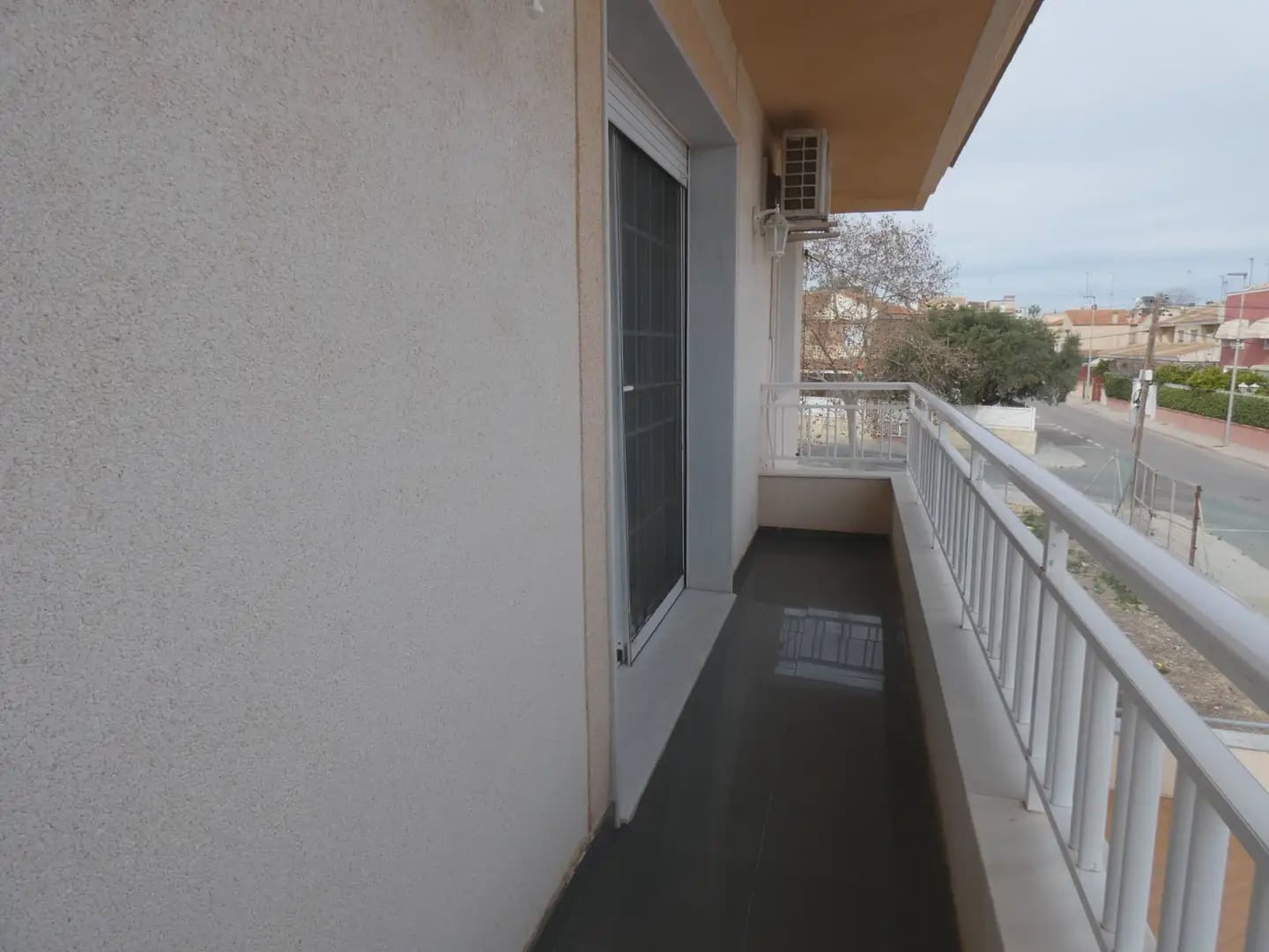 Erhverv til salg i Los Narejos med garage - € 285.000 (Ref: 10039939)