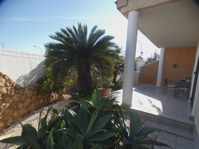 3 makuuhuone Huvila myytävänä paikassa Santiago de la Ribera, San Javier mukana 
autotalli - 435 000 € (Ref: 10039947)
