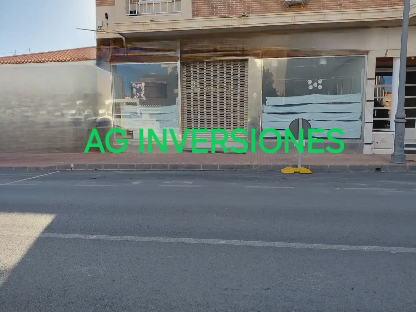 Commercial for sale in San Pedro del Pinatar - € 214,900 (Ref: 10039951)