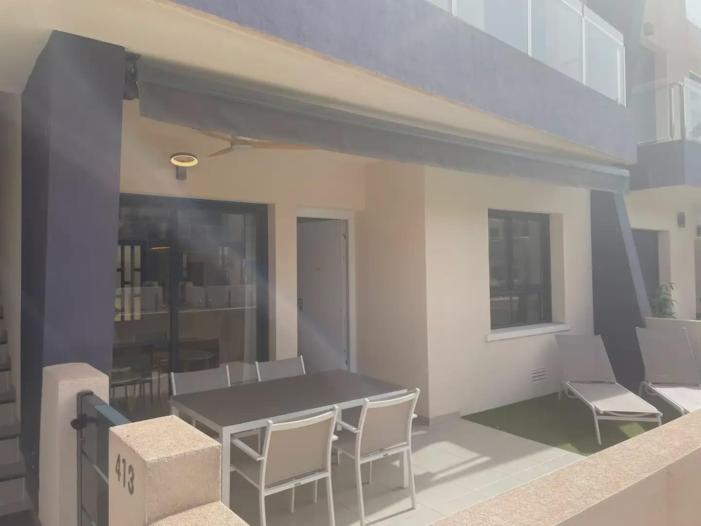 Bungalow de 2 habitaciones en Pilar de la Horadada en venta con piscina - 290.000 € (Ref: 10039953)