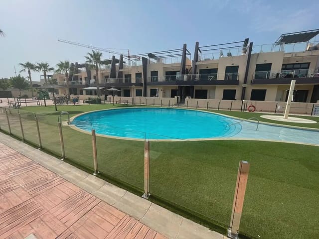Bungalow de 2 habitaciones en El Mojon, Pilar de la Horadada en venta con piscina - 290.000 € (Ref: 10039953)
