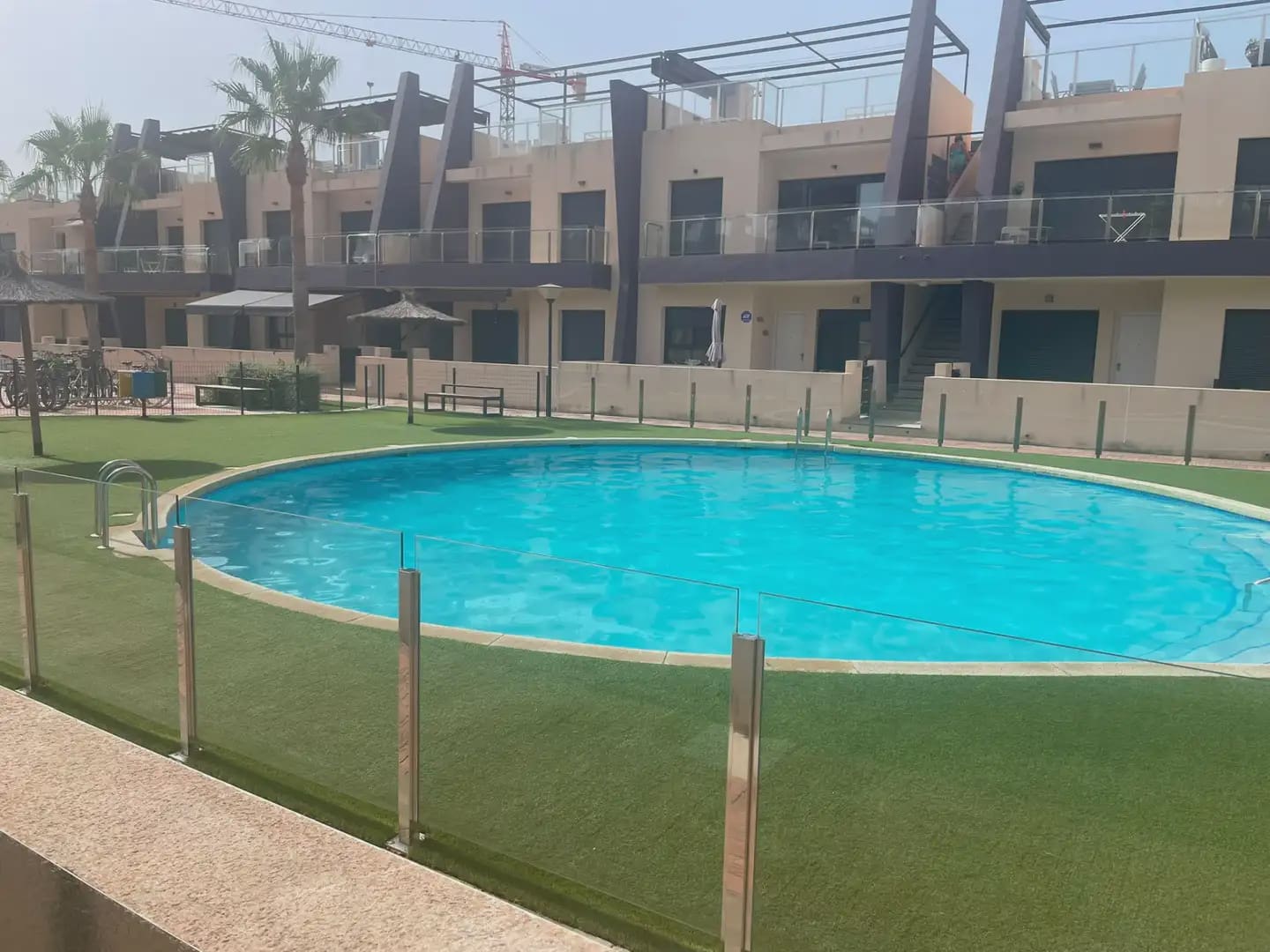 Bungalow de 2 habitaciones en Pilar de la Horadada en venta con piscina - 290.000 € (Ref: 10039953)