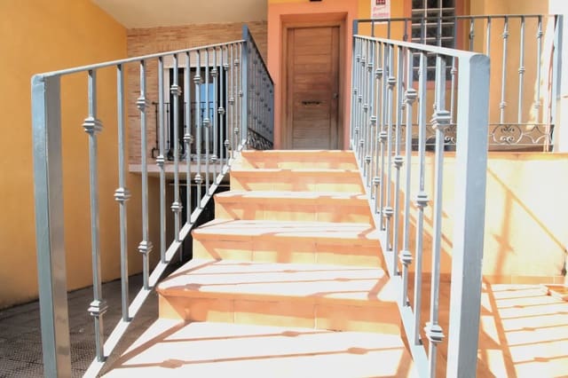 4 slaapkamer Huis te koop in San Pedro del Pinatar ciudad, San Pedro del Pinatar met garage - € 269.900 (Ref: 10039955)