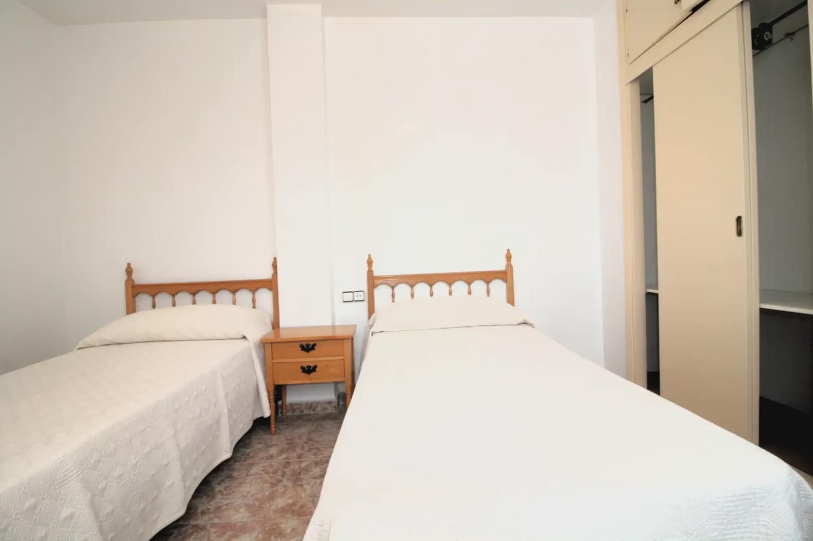3 slaapkamer Flat te koop in Los Cuarteros met zwembad garage - € 135.000 (Ref: 10039956)