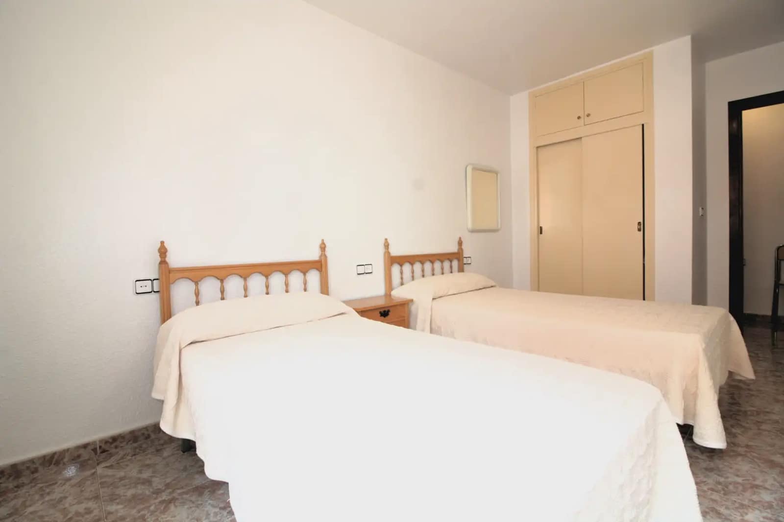 3 slaapkamer Flat te koop in Los Cuarteros met zwembad garage - € 135.000 (Ref: 10039956)