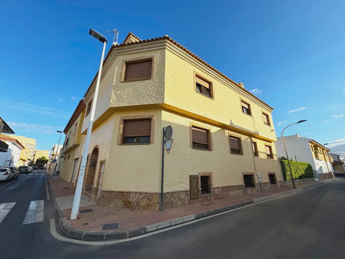 4 bedroom Townhouse for sale in San Pedro del Pinatar with garage - € 249,900 (Ref: 10044273)