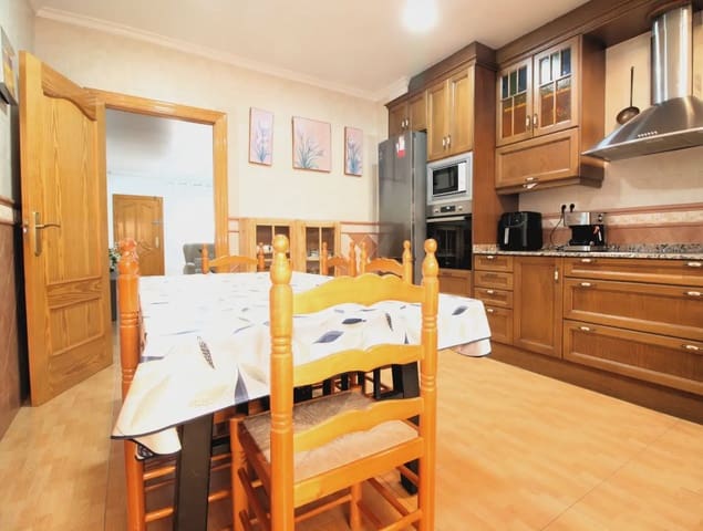 4 quarto Moradia em Banda para venda em San Pedro del Pinatar ciudad, San Pedro del Pinatar com garagem - 353 000 € (Ref: 10085399)