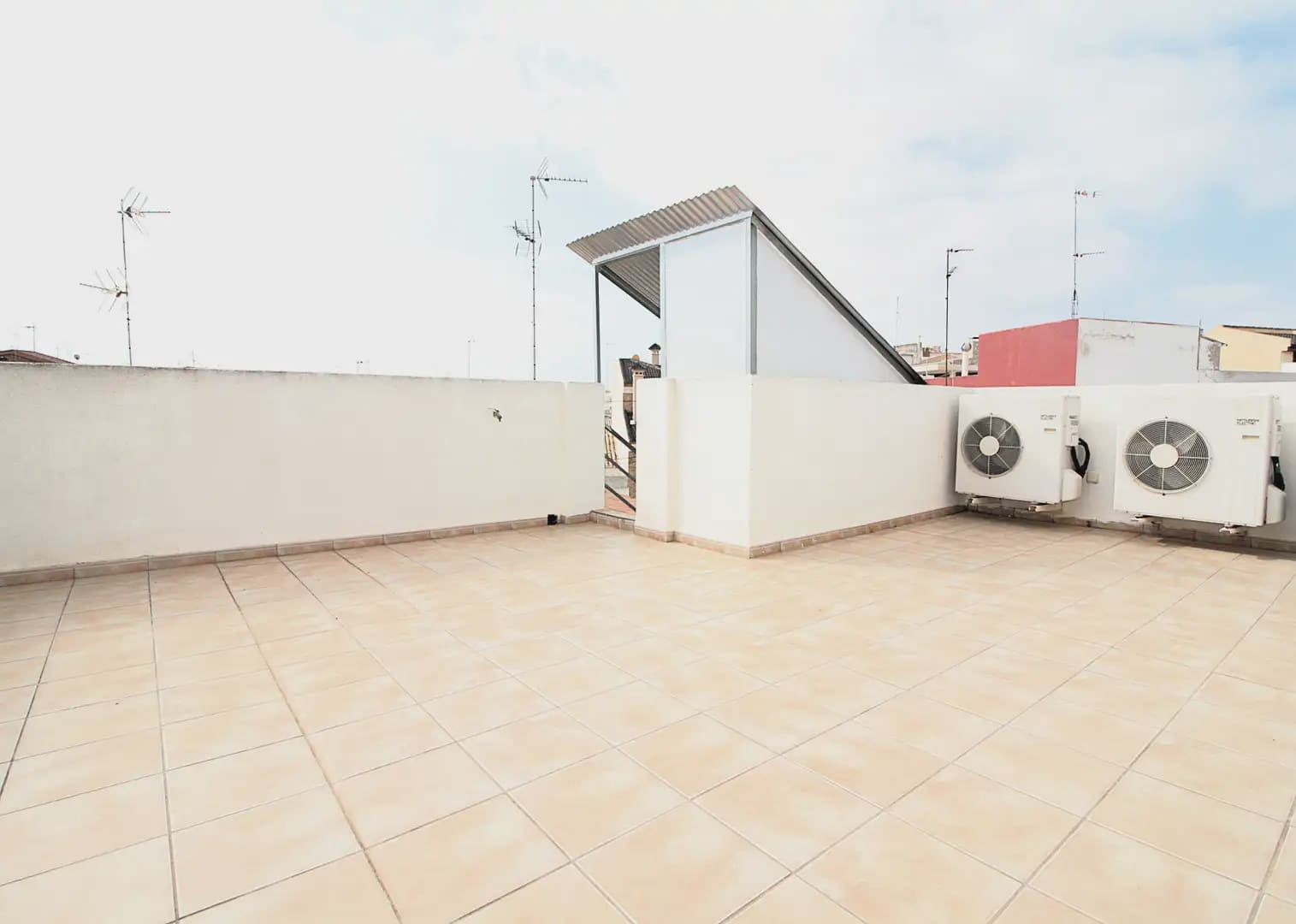 4 quarto Moradia em Banda para venda em San Pedro del Pinatar com garagem - 353 000 € (Ref: 10085399)
