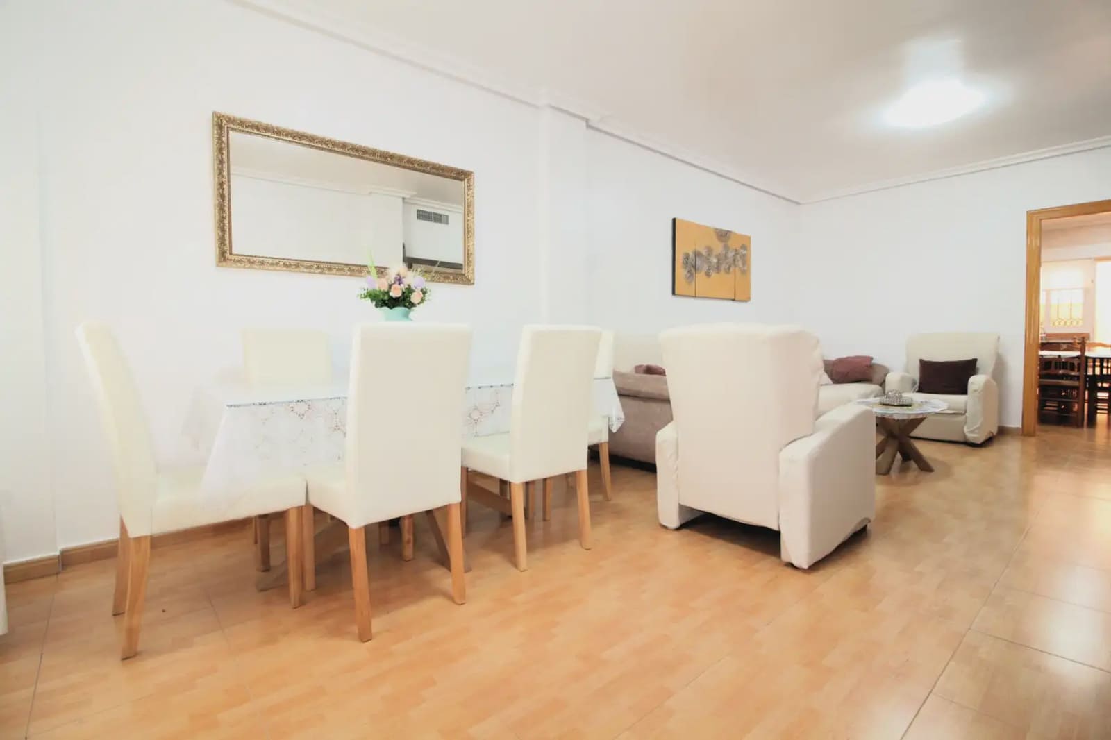 4 quarto Moradia em Banda para venda em San Pedro del Pinatar com garagem - 353 000 € (Ref: 10085399)