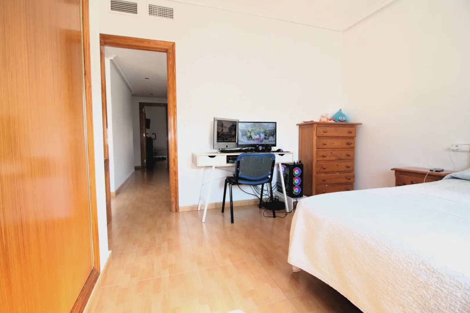 4 quarto Moradia em Banda para venda em San Pedro del Pinatar com garagem - 353 000 € (Ref: 10085399)