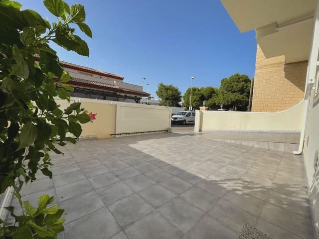 3 quarto Moradia em Banda para venda em Los Peñascos - El Salero - Los Imbernones, San Pedro del Pinatar com garagem - 315 000 € (Ref: 10085400)