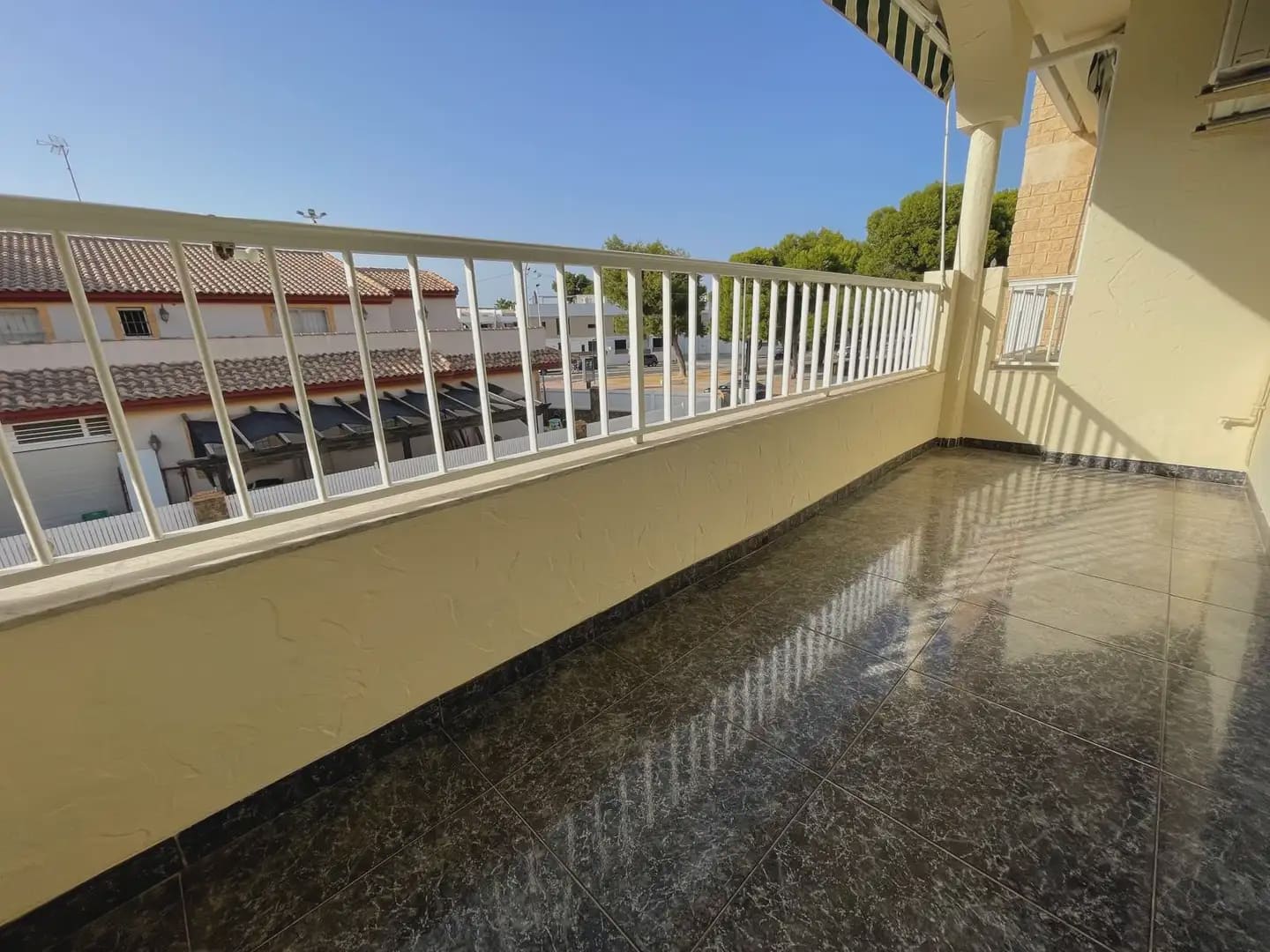 3 quarto Moradia em Banda para venda em San Pedro del Pinatar com garagem - 315 000 € (Ref: 10085400)