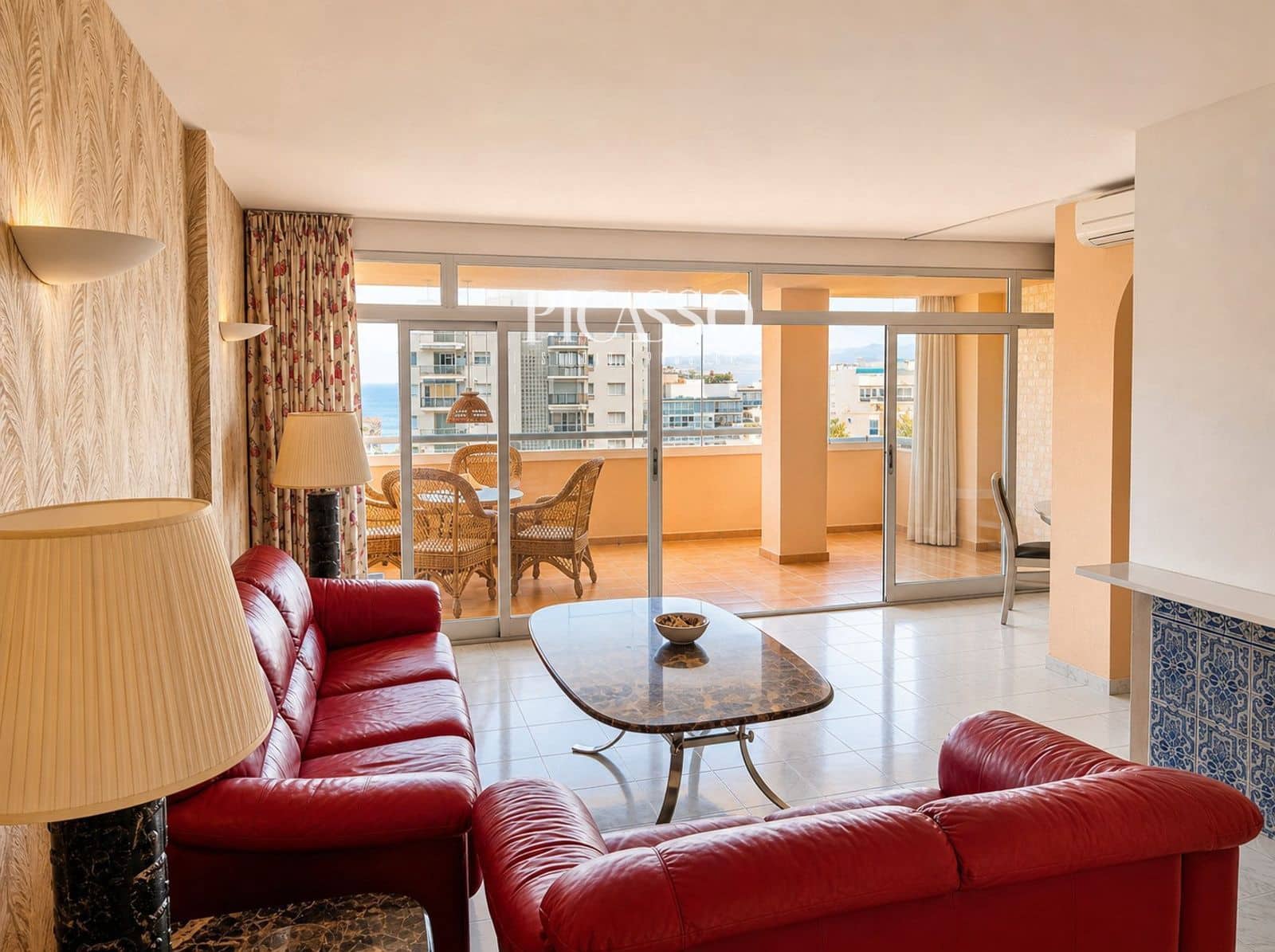 2 bedroom Flat for sale in Fuengirola with pool - € 299,000 (Ref: 10112080)